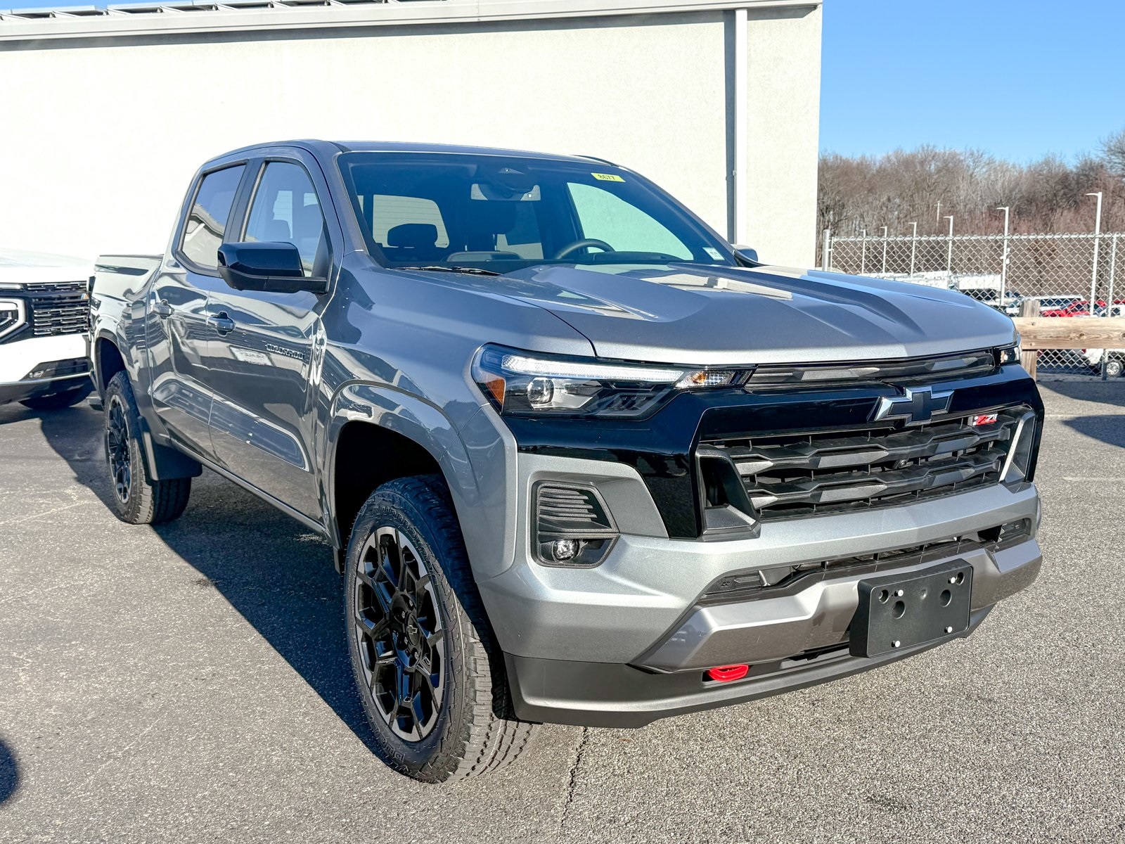 Photo view of 2026 Chevrolet Colorado in Gray