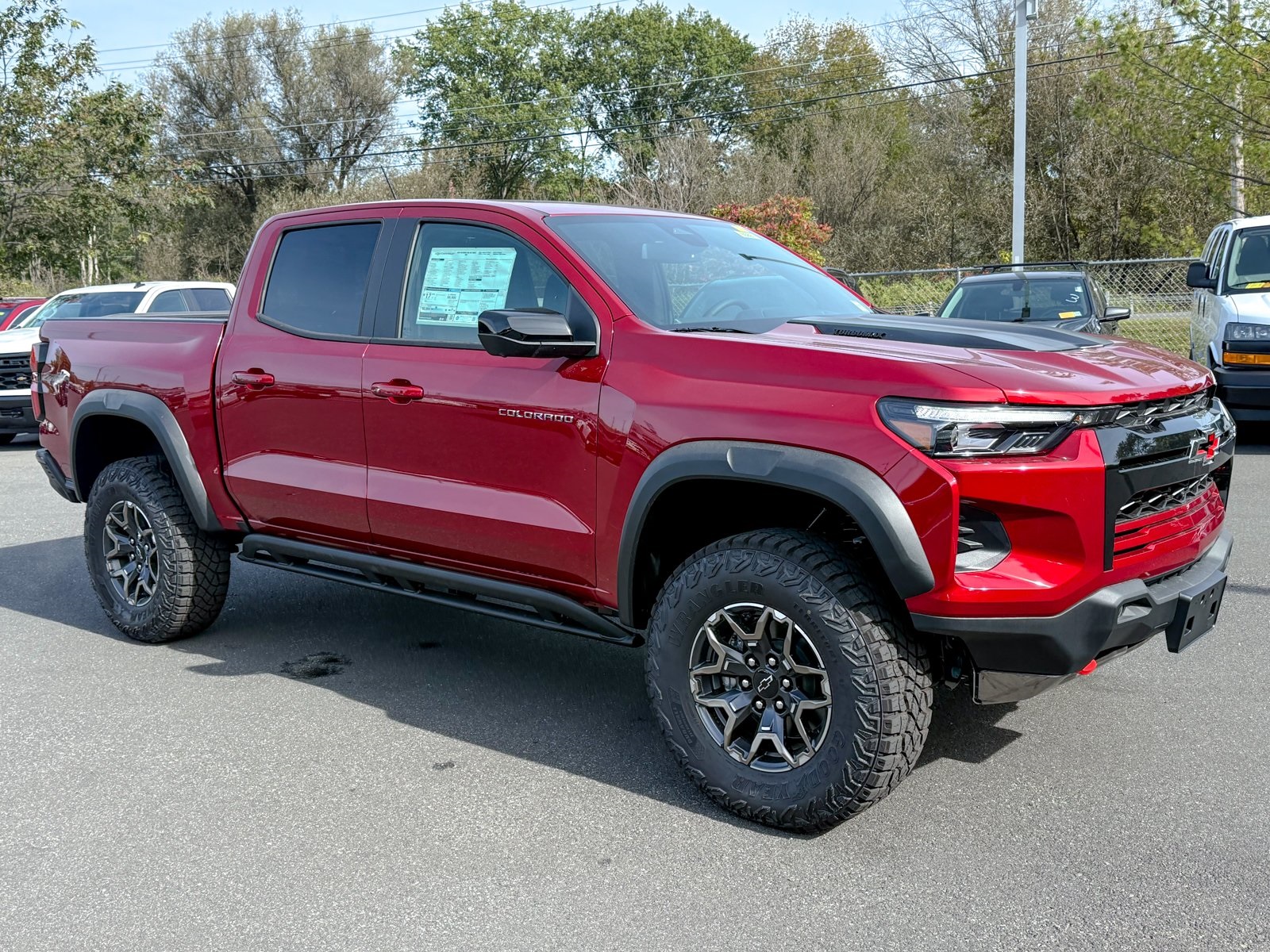 Photo view of 2026 Chevrolet Colorado in Red