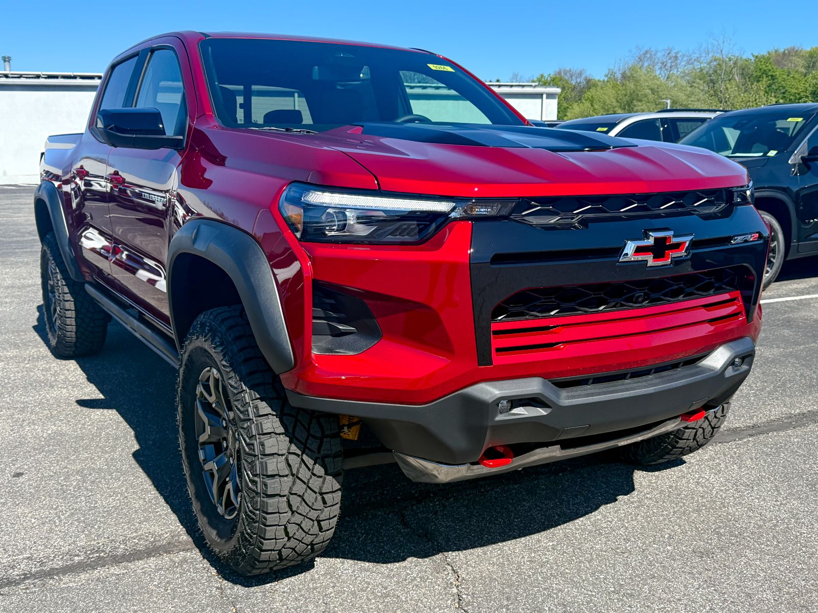Photo view of 2026 Chevrolet Colorado in Red
