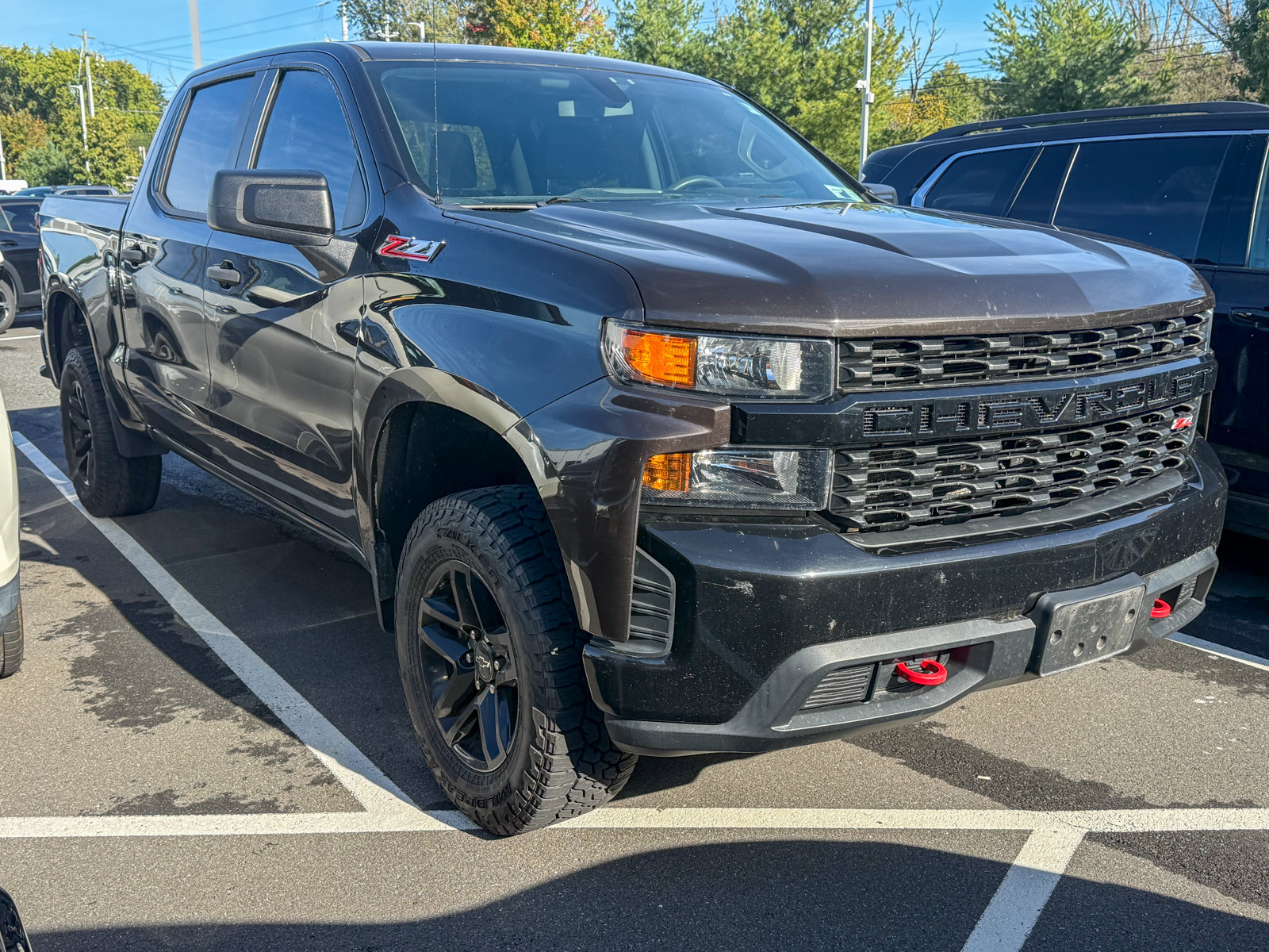 Photo view of 2020 Chevrolet Silverado 1500 in Brown