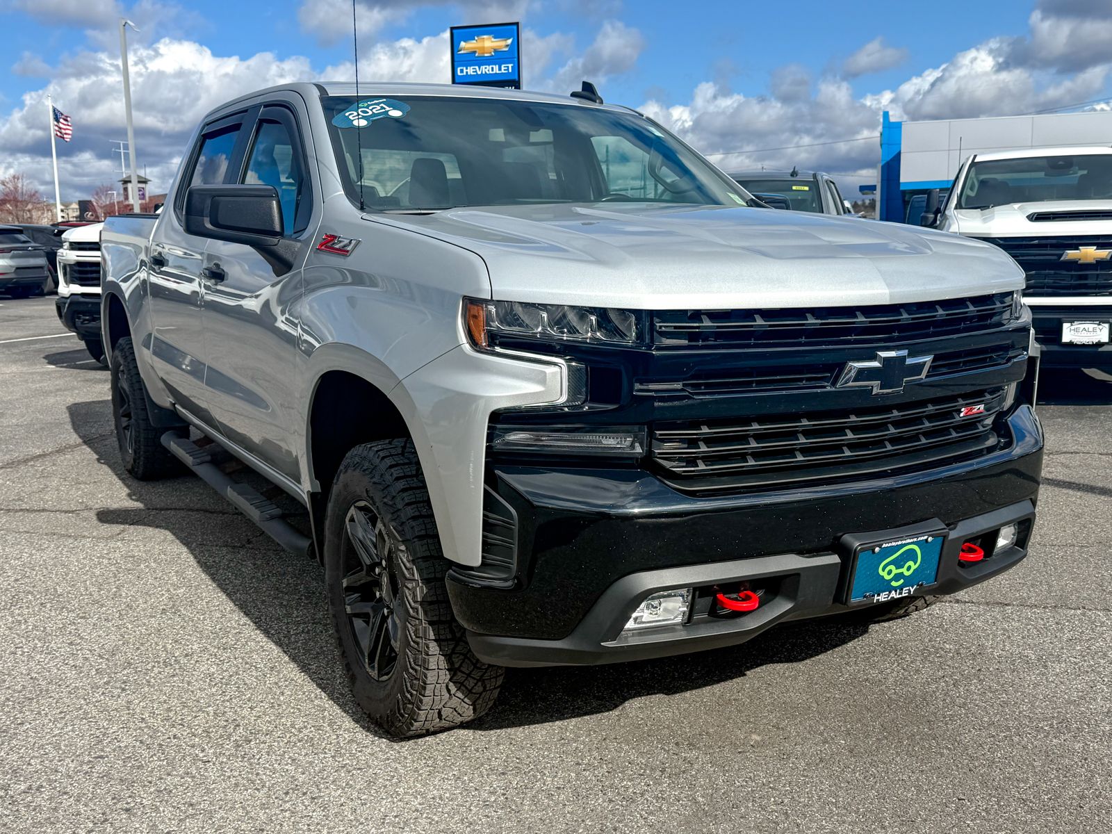 Photo view of 2021 Chevrolet Silverado 1500 in Gray