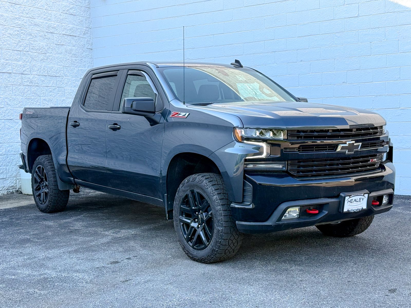 Photo view of 2022 Chevrolet Silverado 1500 LTD in Gray
