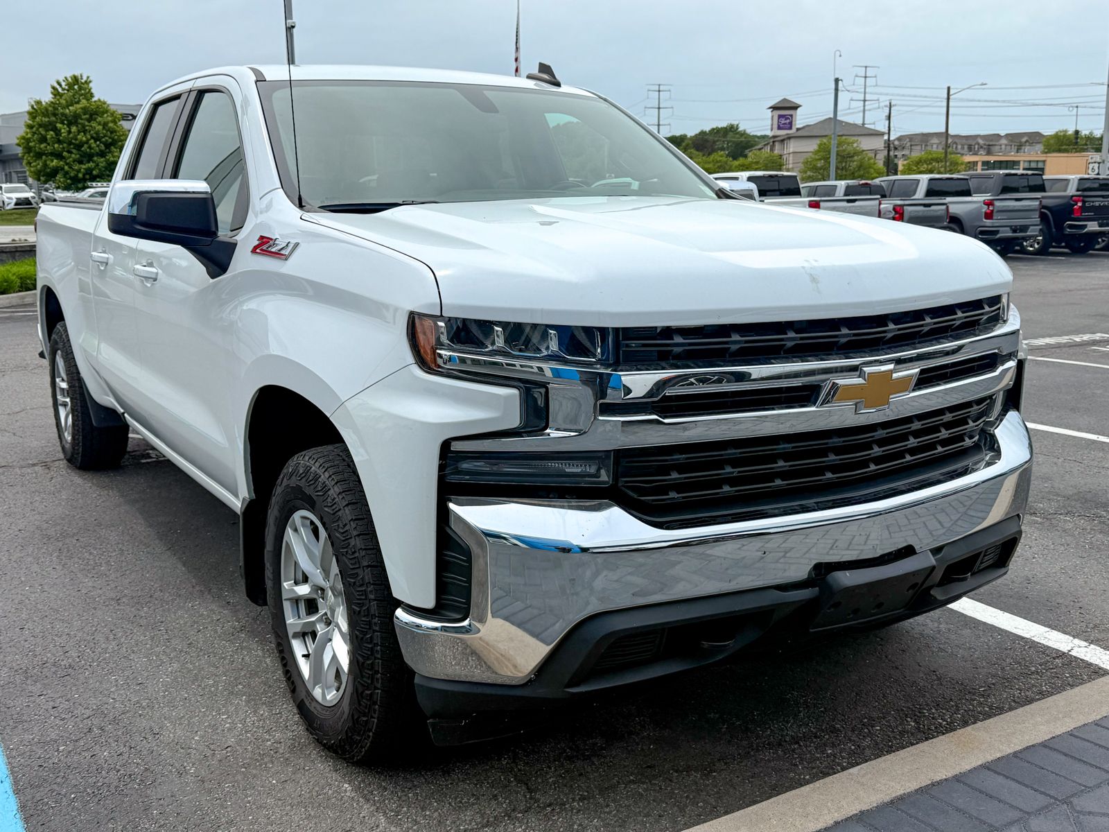 Photo view of 2019 Chevrolet Silverado 1500 in White