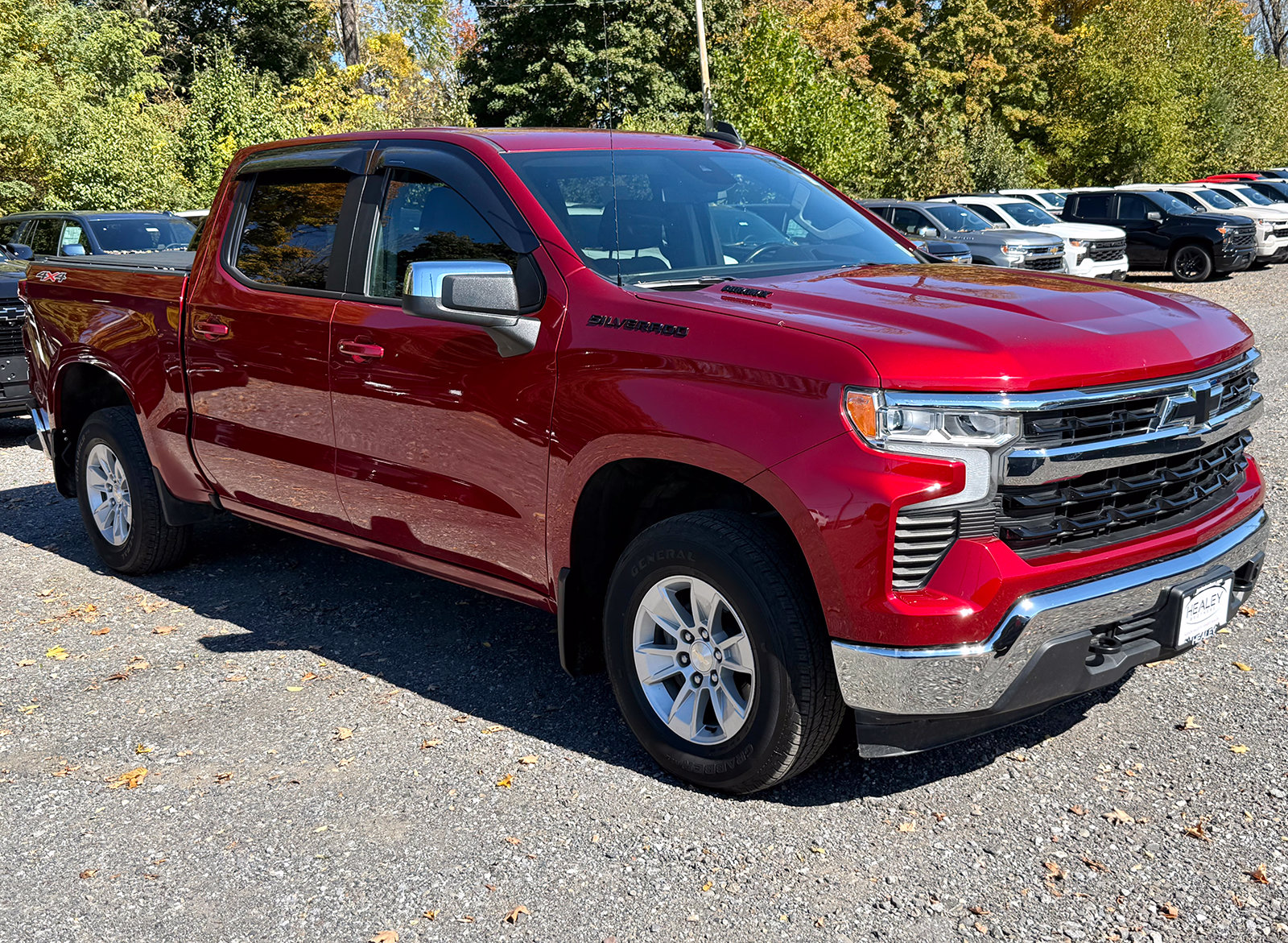 Photo view of 2023 Chevrolet Silverado 1500 in Red