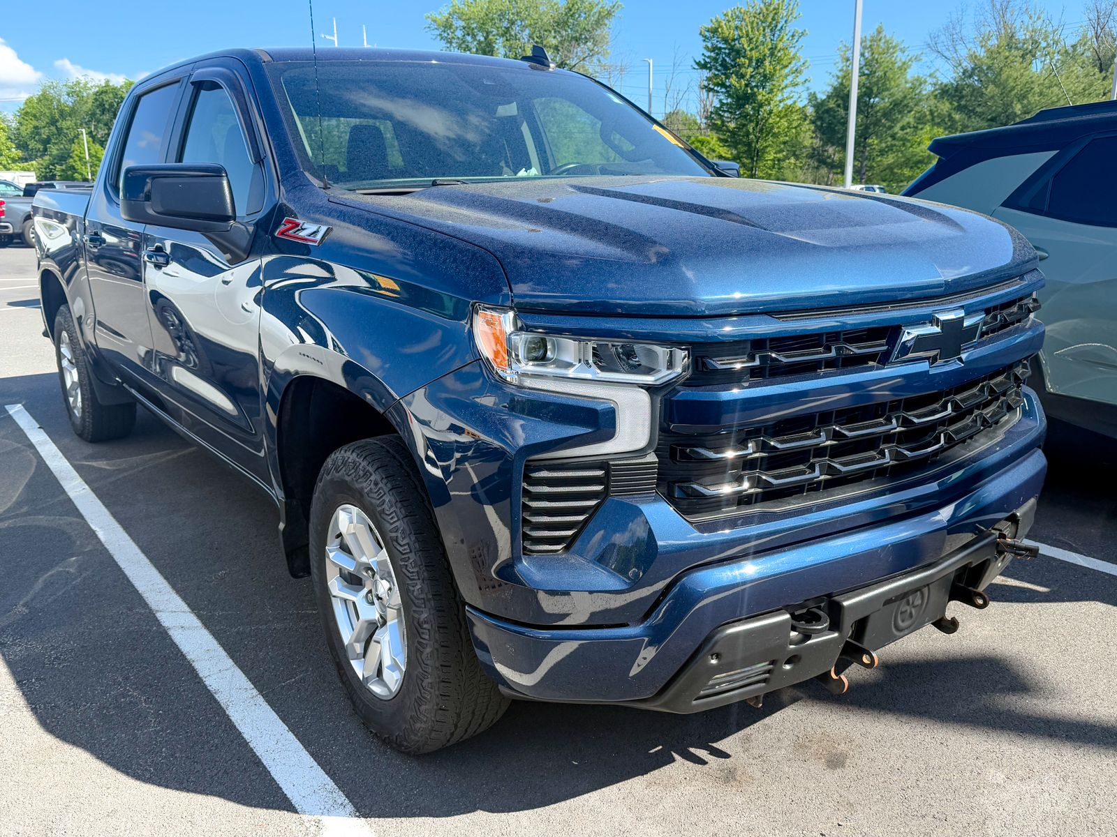Photo view of 2023 Chevrolet Silverado 1500 in Blue