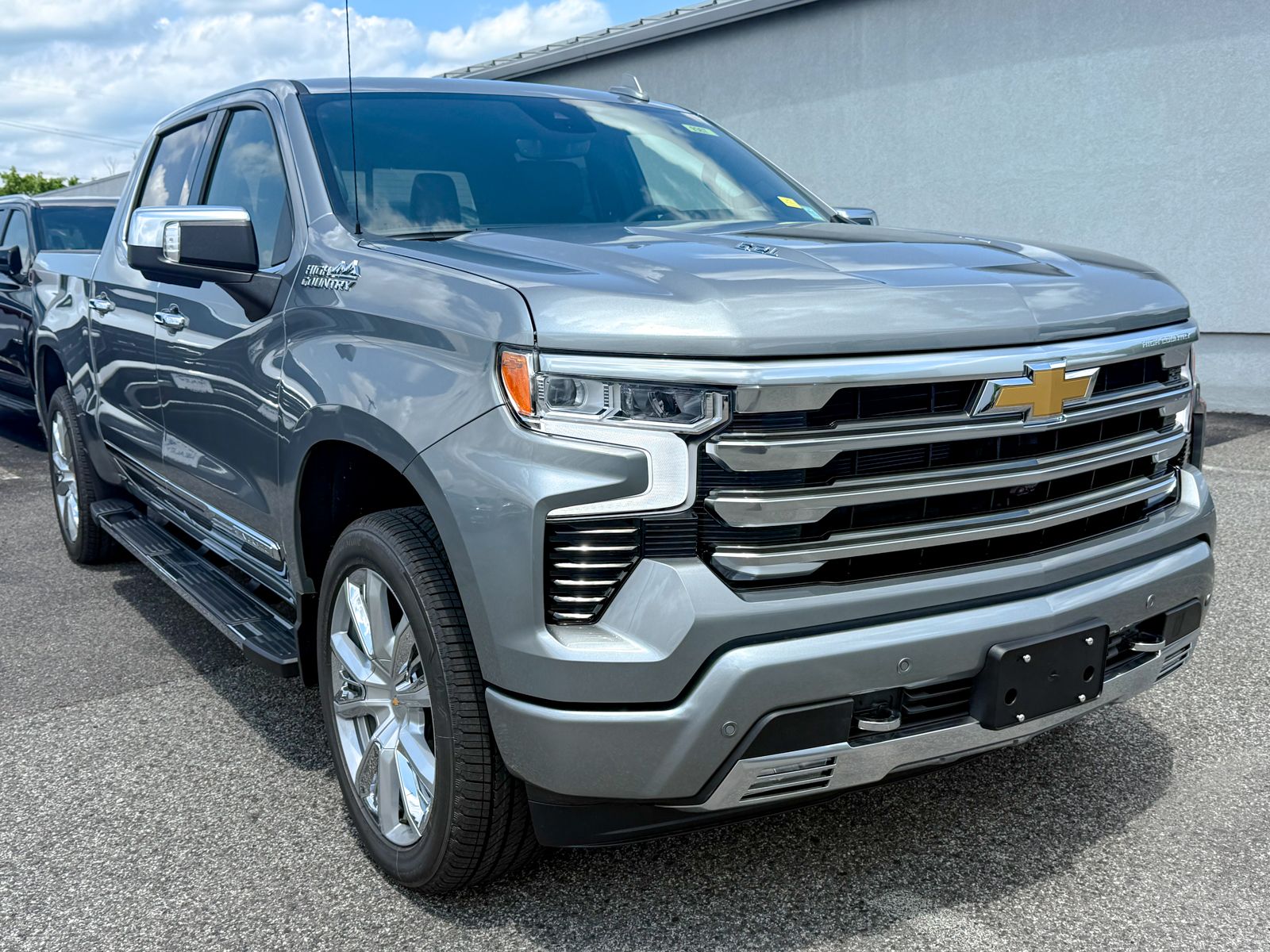 Photo view of 2026 Chevrolet Silverado 1500 in Gray