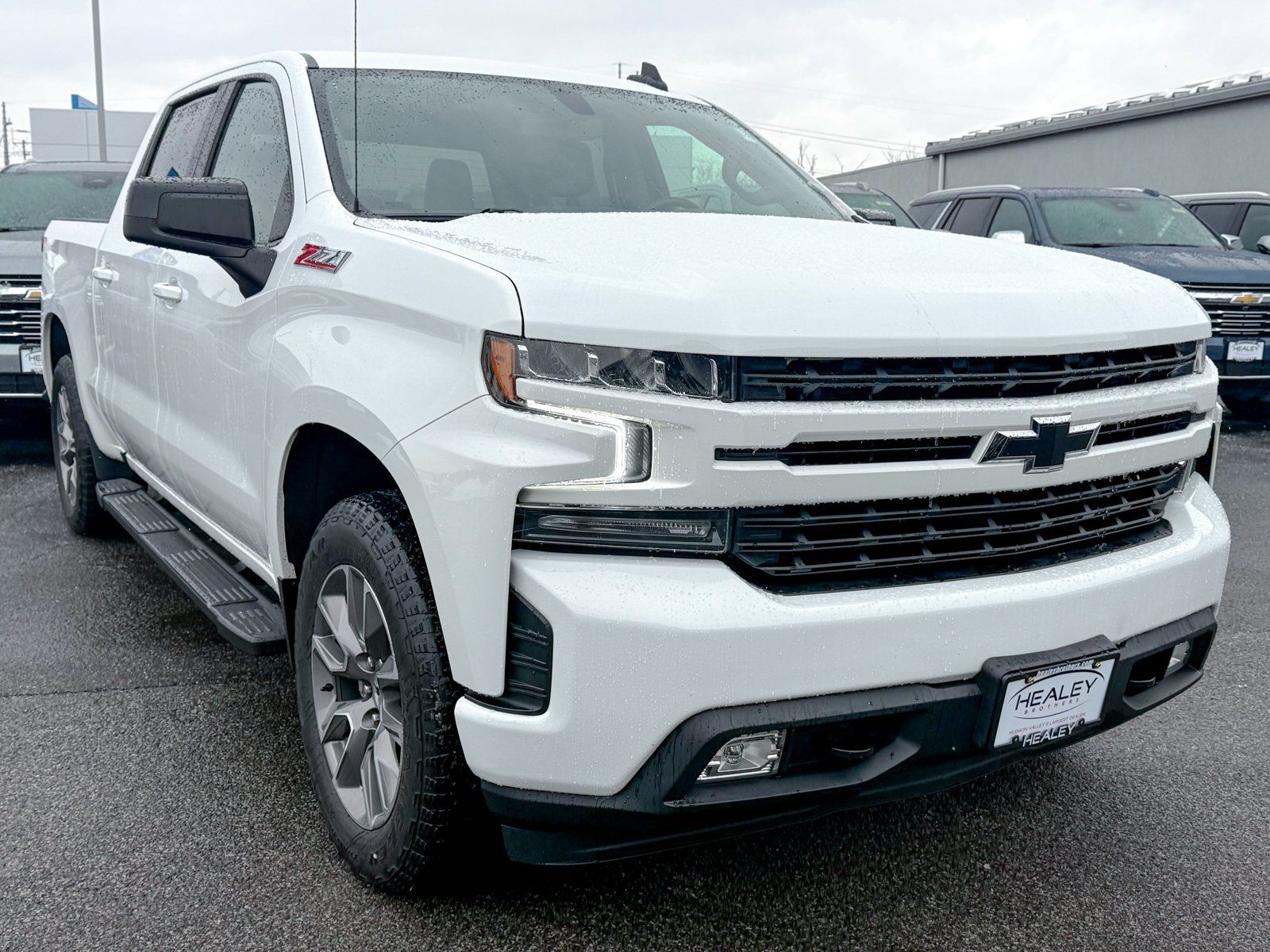 Photo view of 2022 Chevrolet Silverado 1500 LTD in White