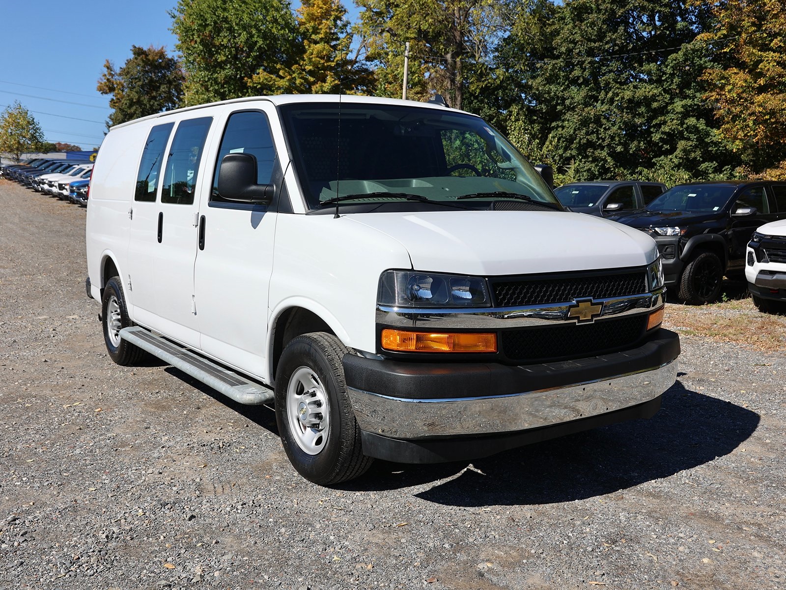 Photo view of 2024 Chevrolet Express Cargo Van in White