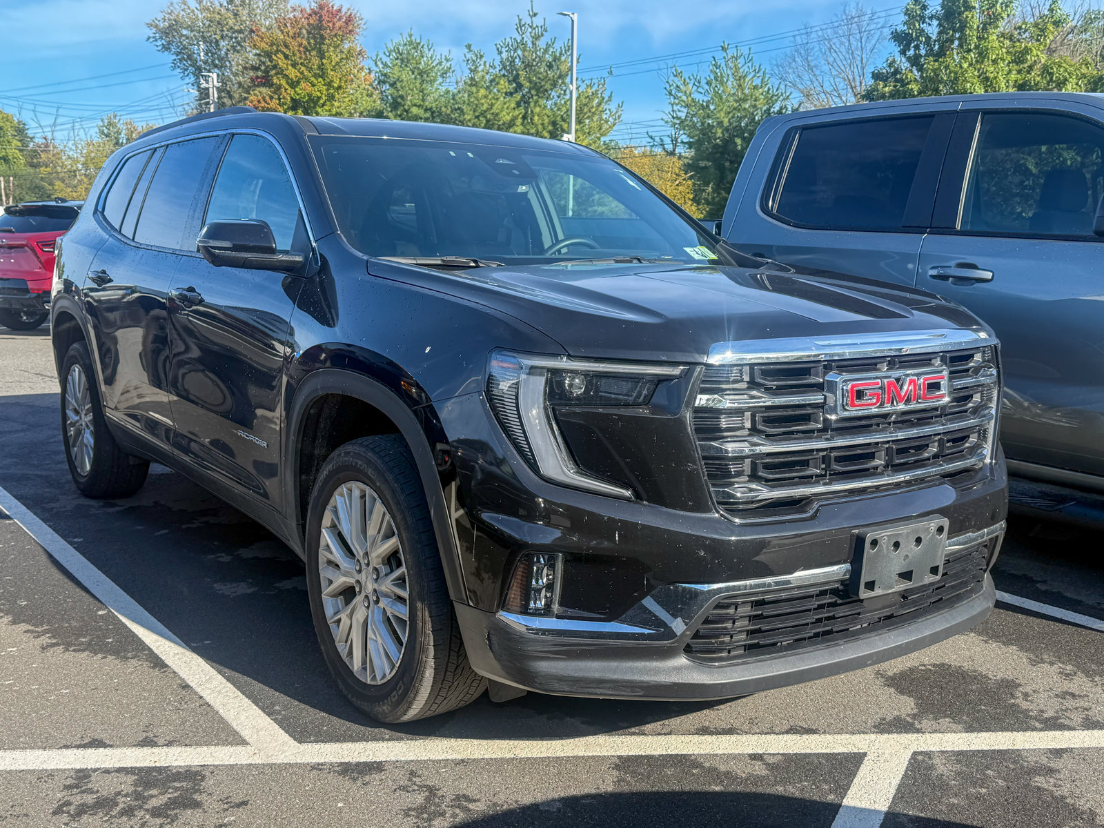 Photo view of 2024 GMC Acadia in Black