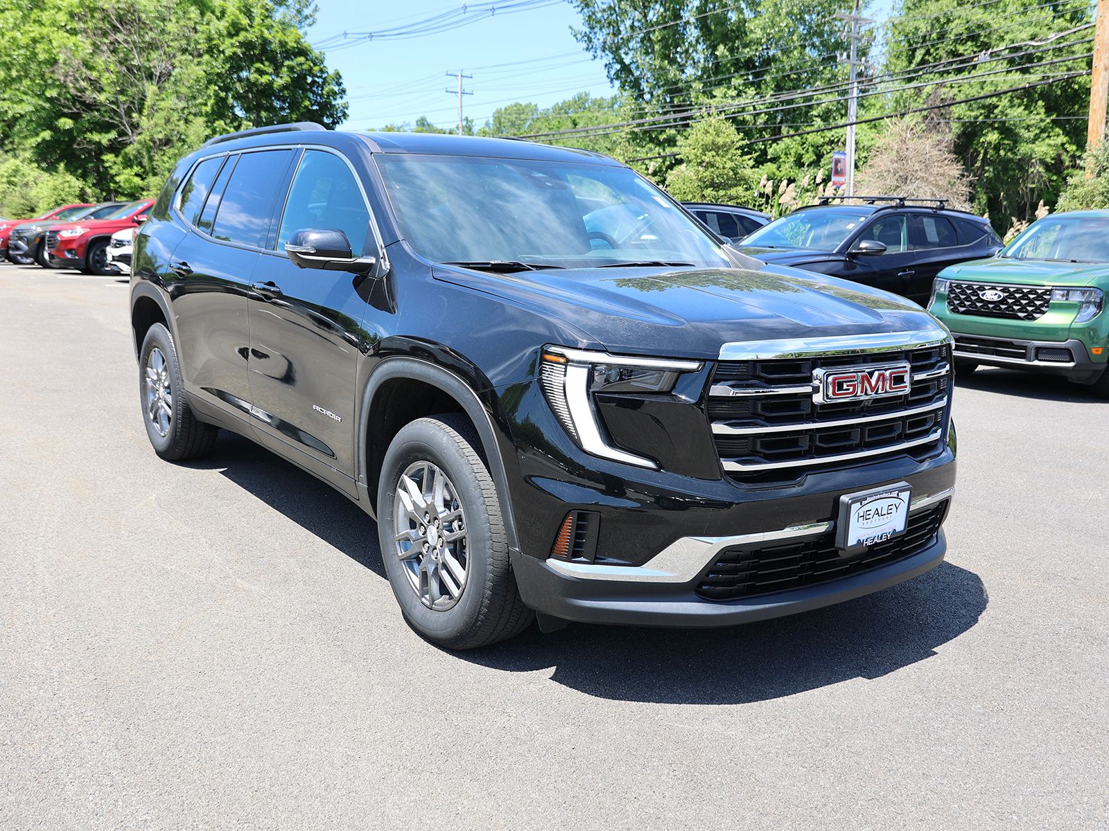 Photo view of 2025 GMC Acadia in Black