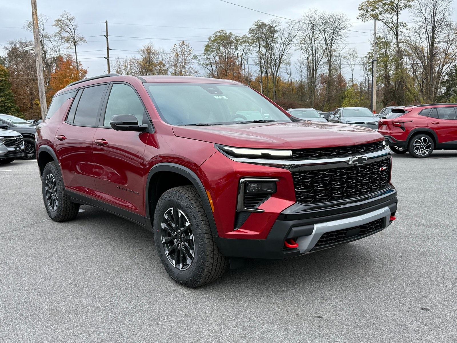 Photo view of 2026 Chevrolet Traverse in Red