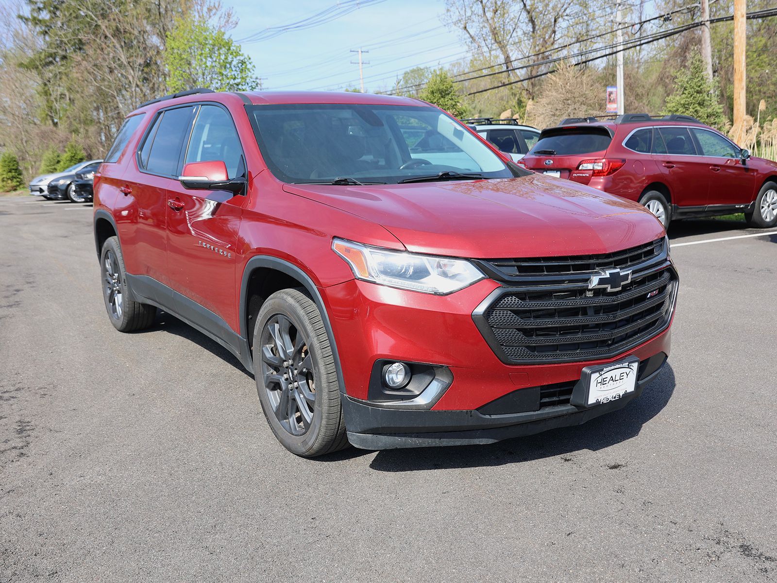 Photo view of 2019 Chevrolet Traverse in Red