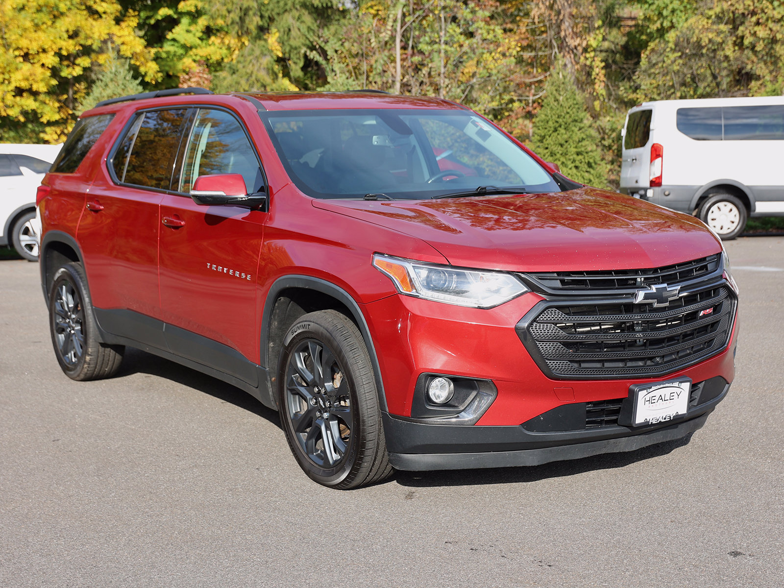 Photo view of 2019 Chevrolet Traverse in Red