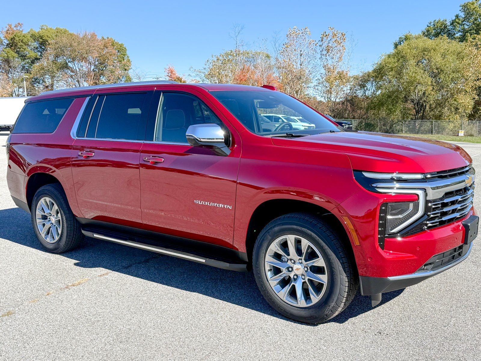 Photo view of 2026 Chevrolet Suburban in Red