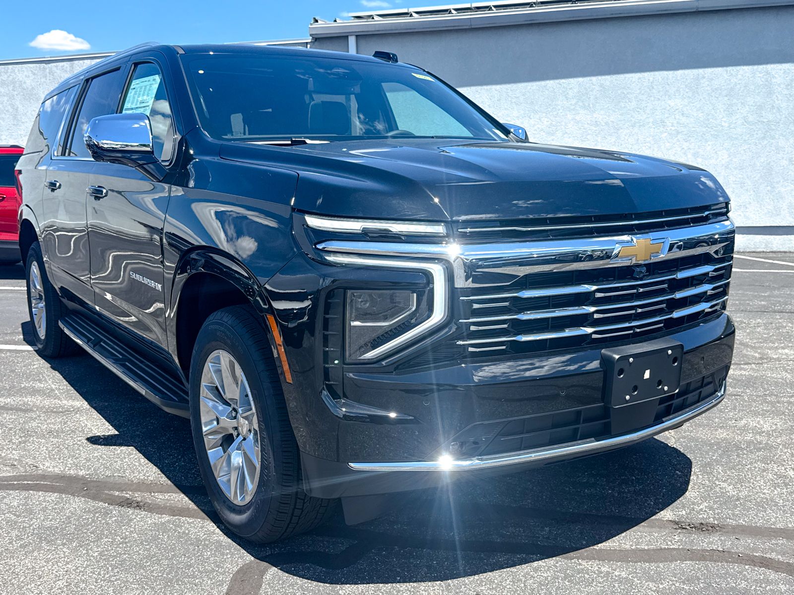 Photo view of 2026 Chevrolet Suburban in Black