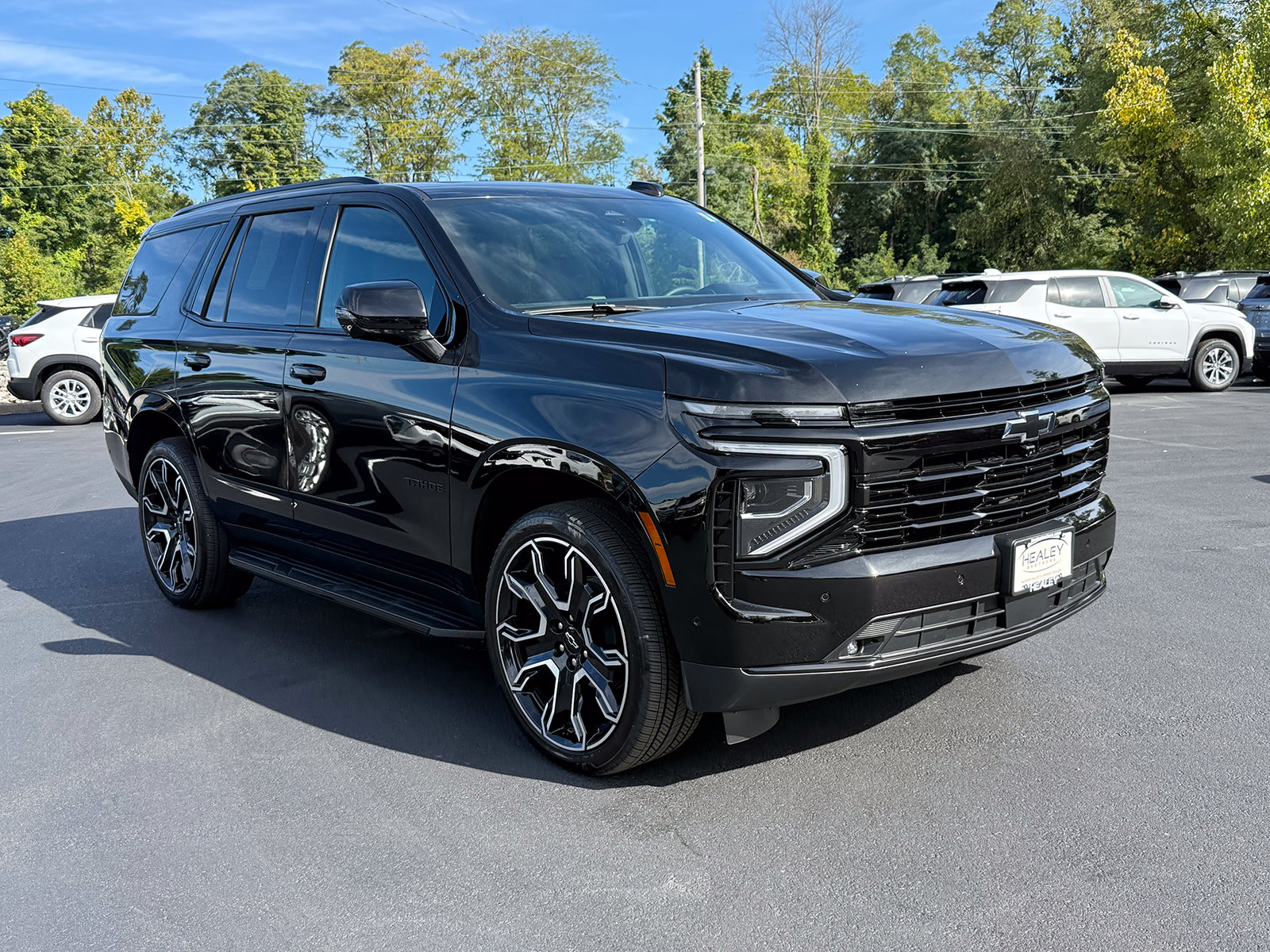Photo view of 2026 Chevrolet Tahoe in Black