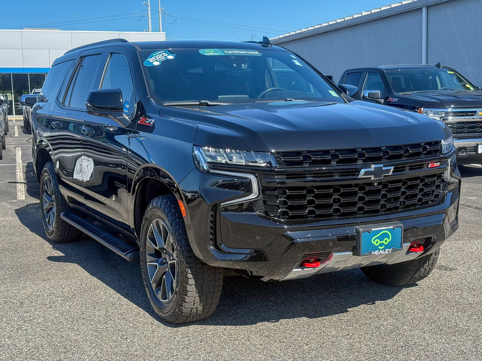 Photo view of 2023 Chevrolet Tahoe in Black