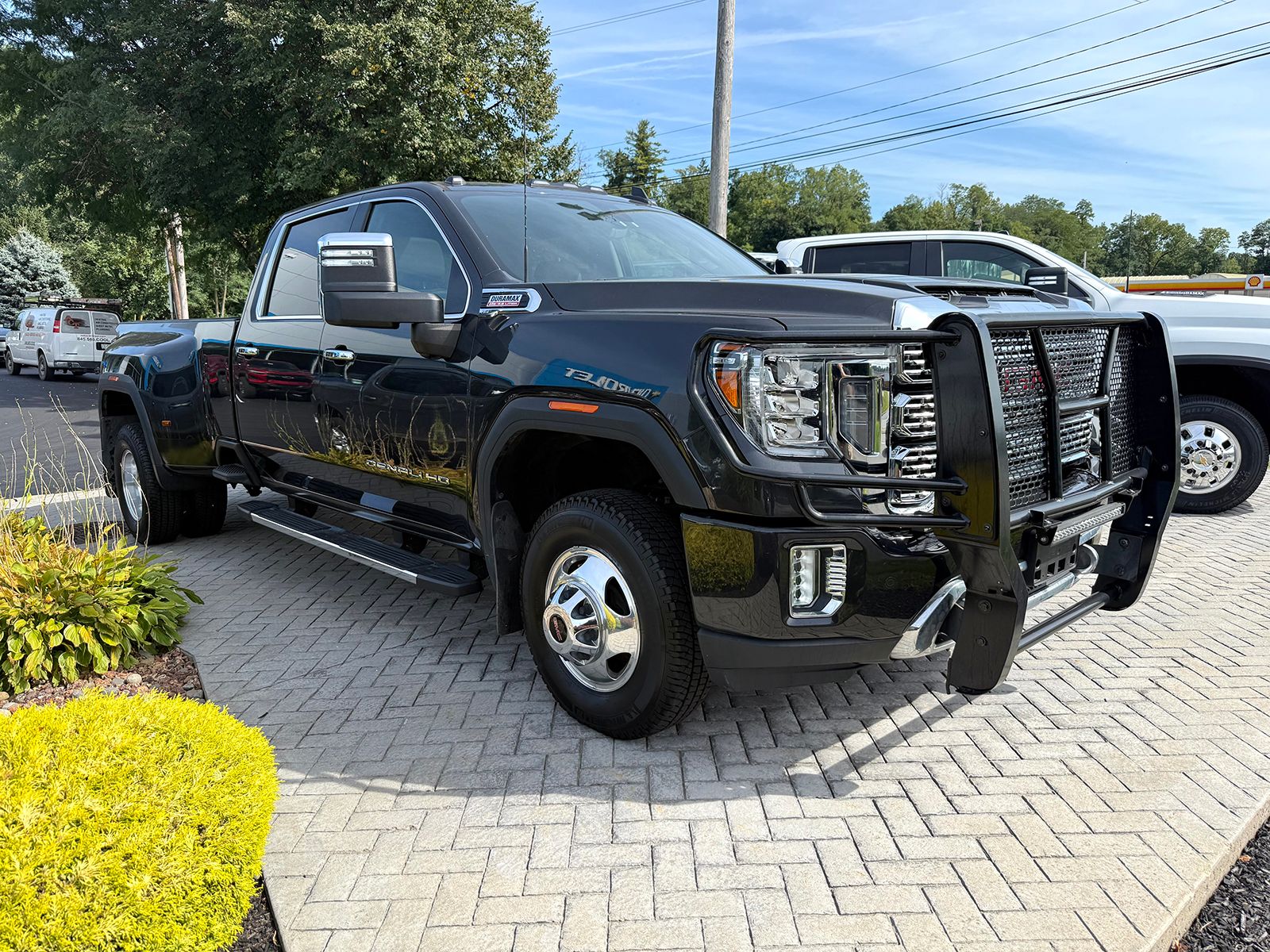 Photo view of 2020 GMC Sierra 3500HD in Black