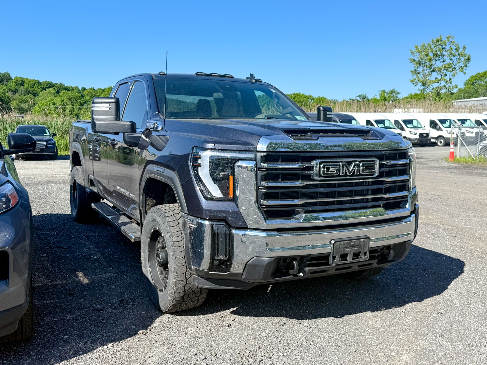 Photo view of 2024 GMC Sierra 2500HD in Gray