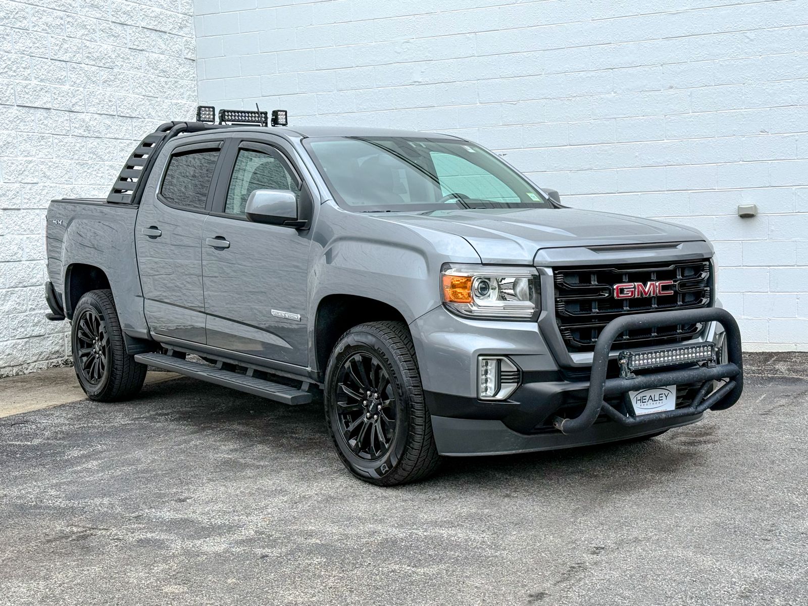 Photo view of 2021 GMC Canyon in Gray
