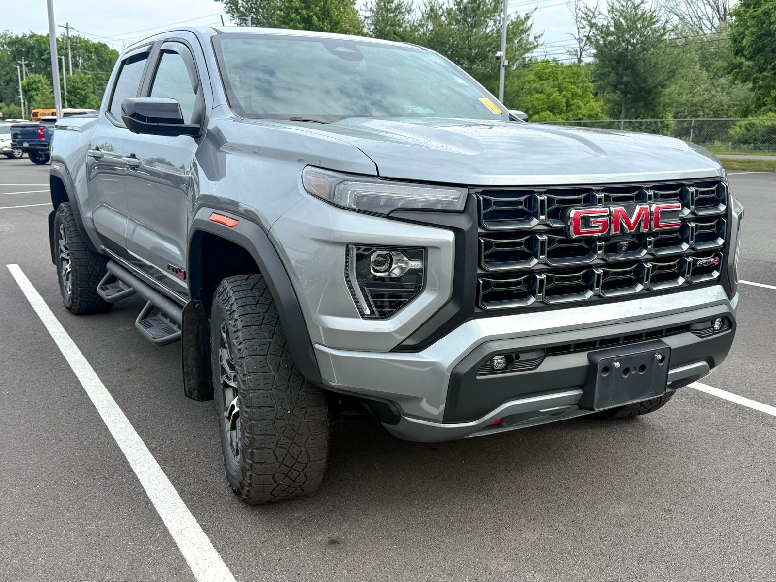 Photo view of 2023 GMC Canyon in Gray