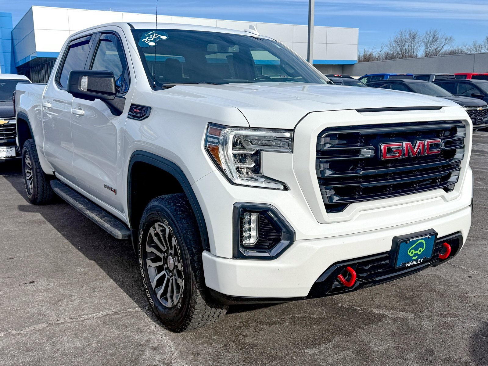 Photo view of 2021 GMC Sierra 1500 in White