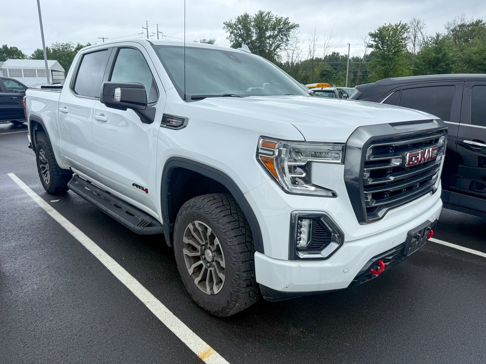 Photo view of 2020 GMC Sierra 1500 in White