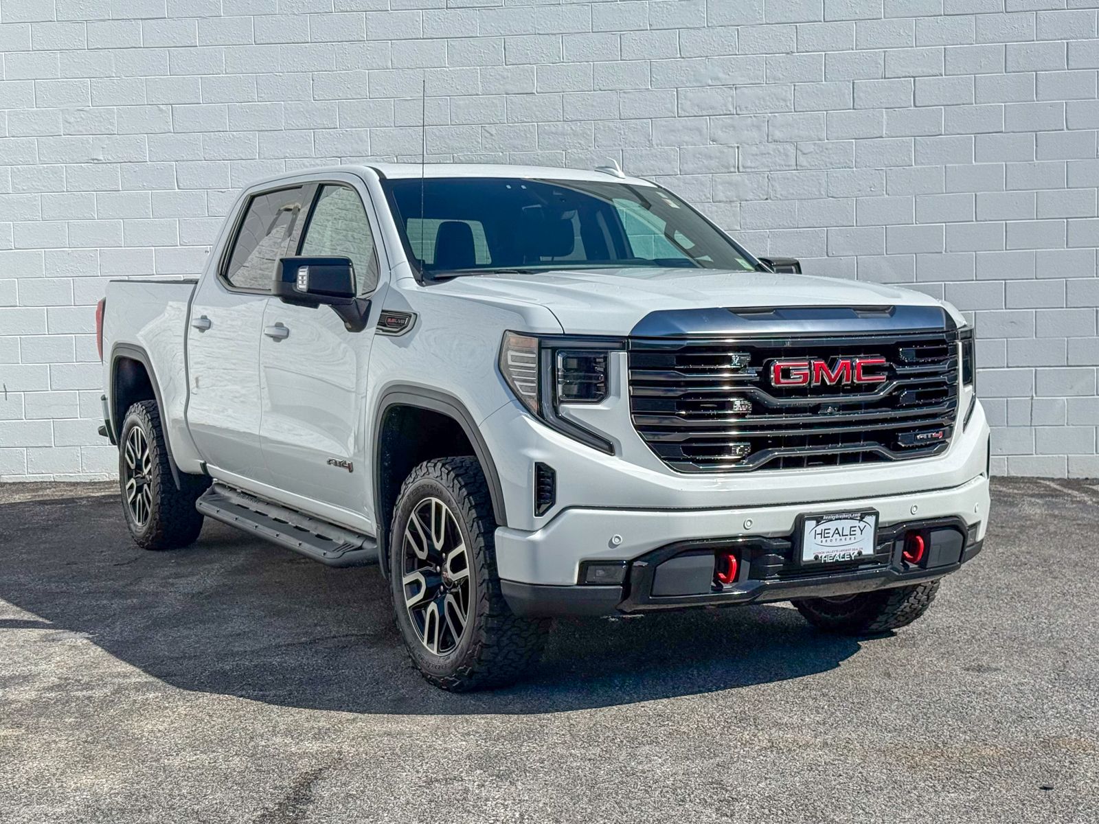 Photo view of 2022 GMC Sierra 1500 in White