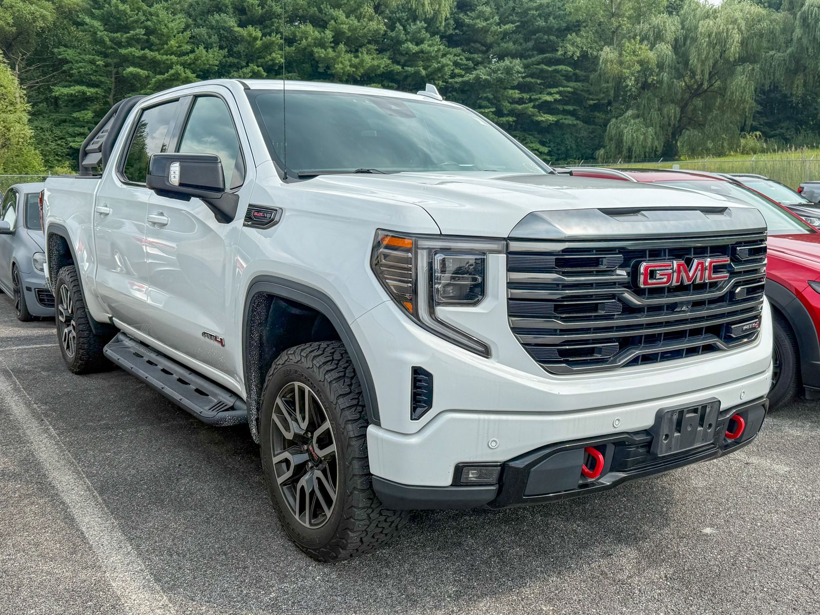 Photo view of 2022 GMC Sierra 1500 in White