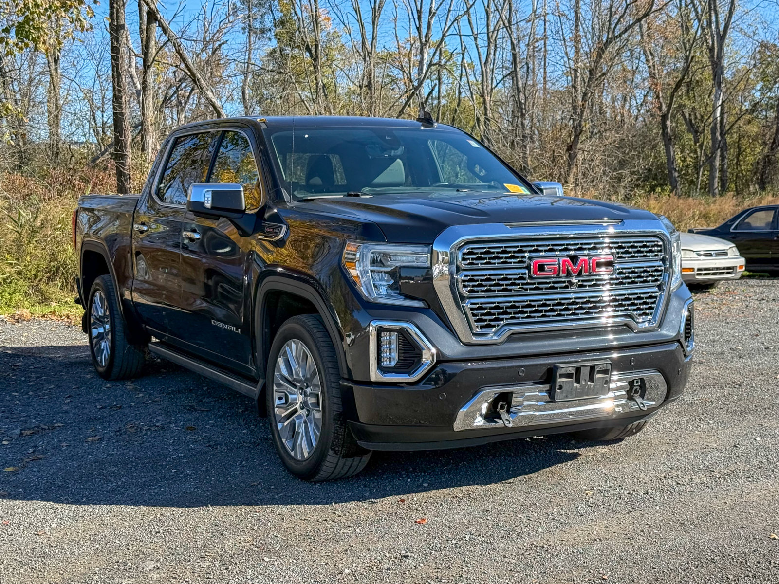 Photo view of 2020 GMC Sierra 1500 in Black