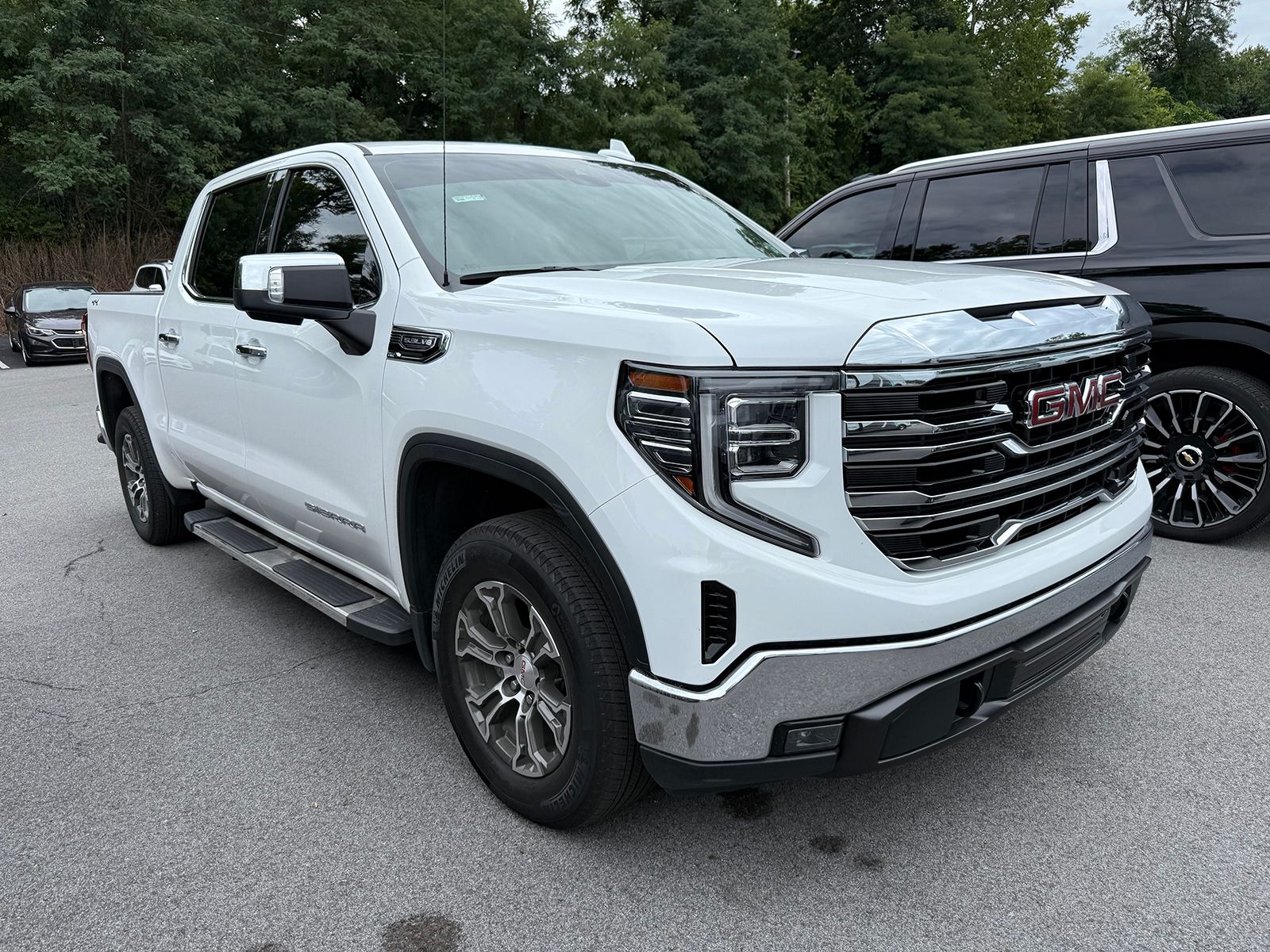 Photo view of 2026 GMC Sierra 1500 in White