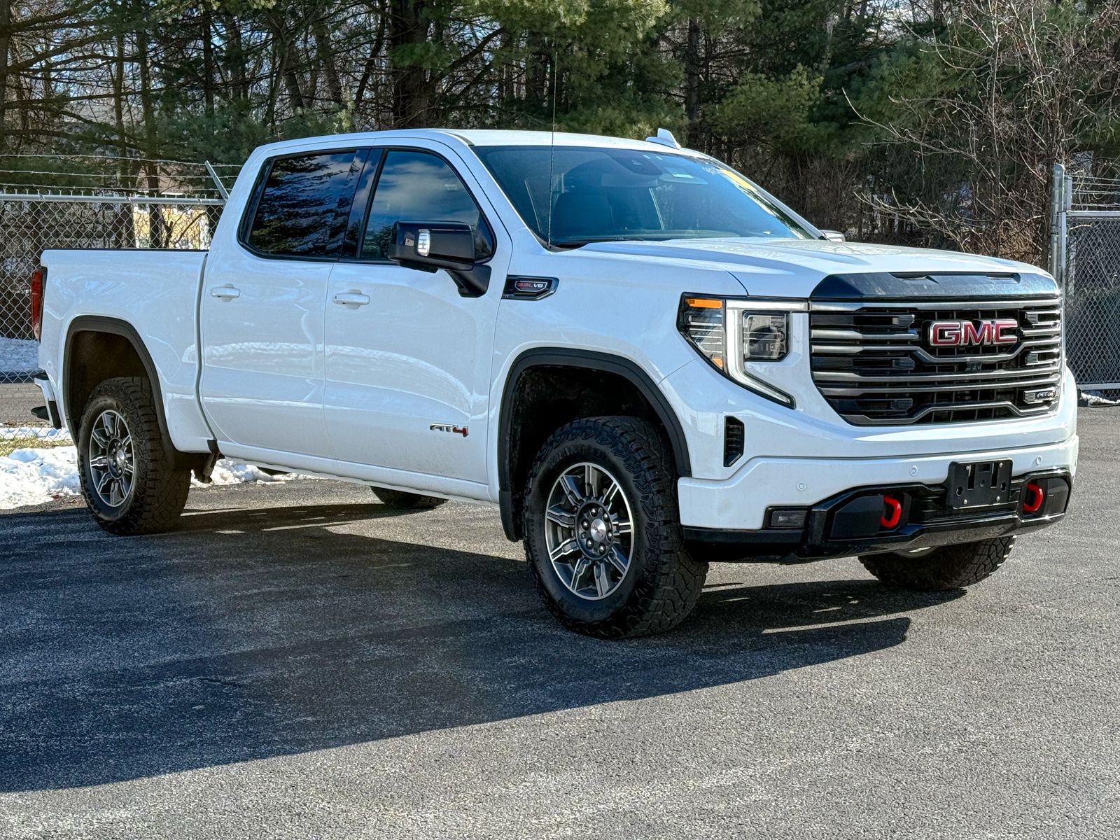 Photo view of 2025 GMC Sierra 1500 in White