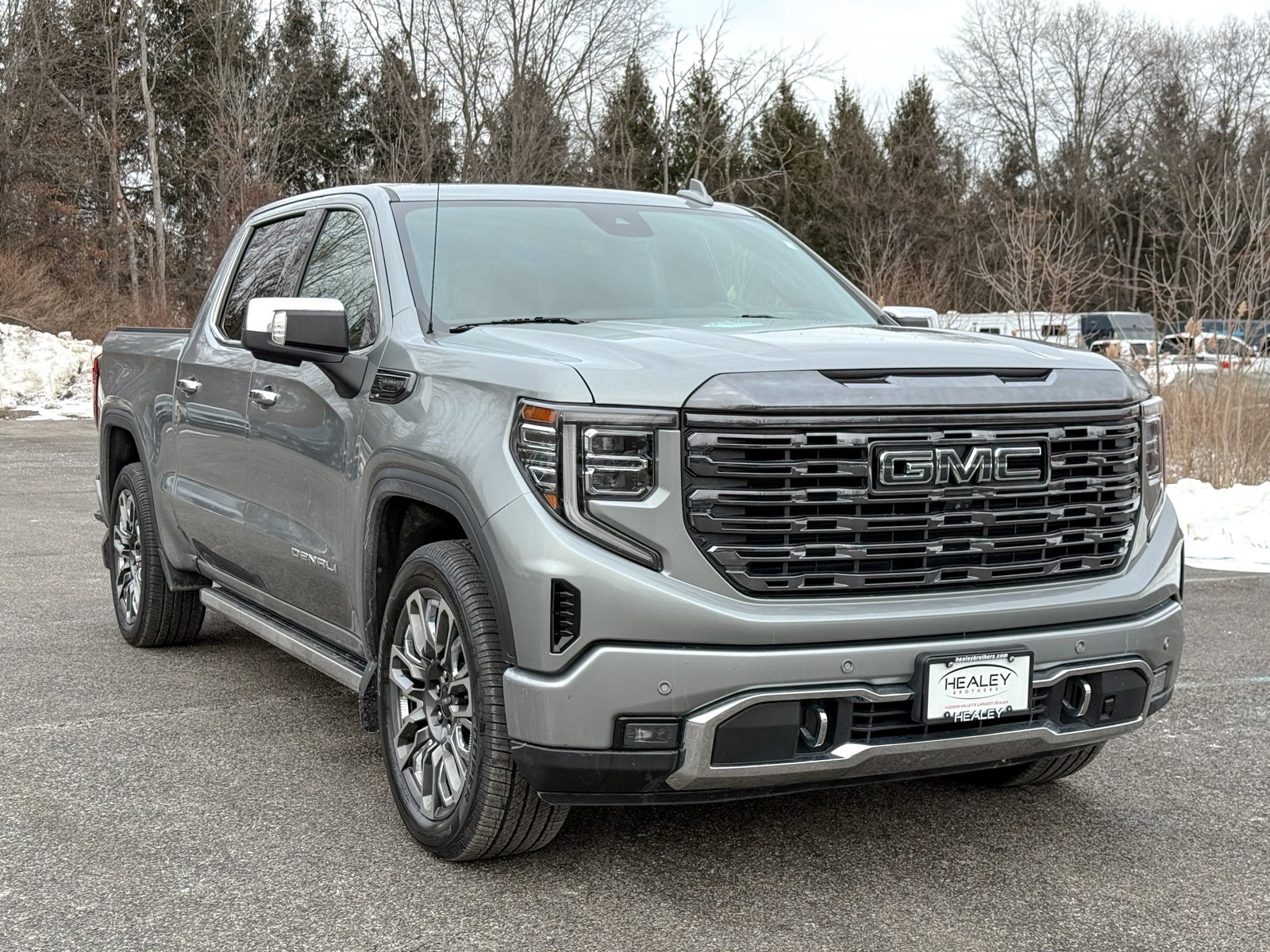 Photo view of 2023 GMC Sierra 1500 in Gray