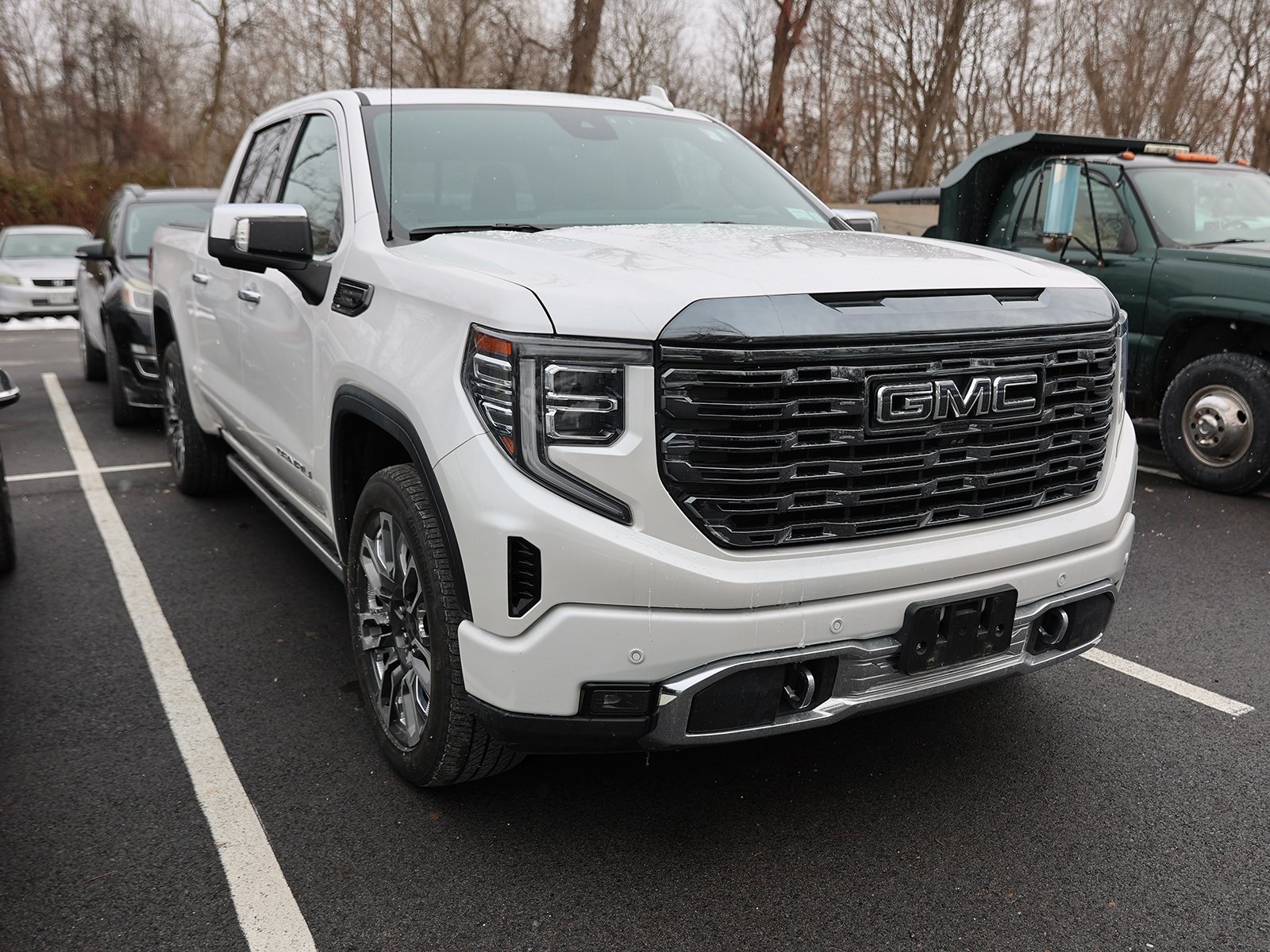 Photo view of 2023 GMC Sierra 1500 in White
