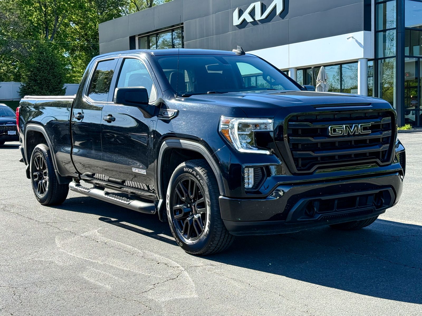 Photo view of 2021 GMC Sierra 1500 in 