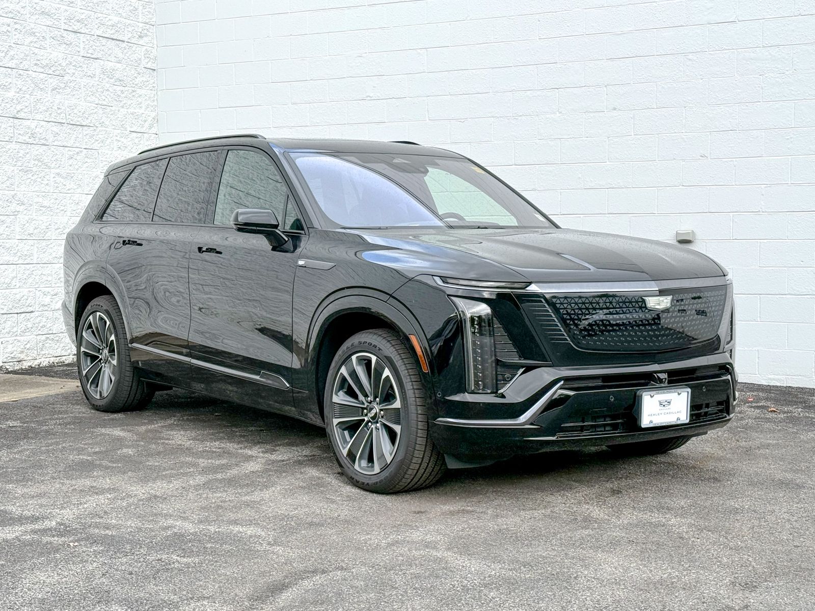 Photo view of 2026 Cadillac VISTIQ in Black