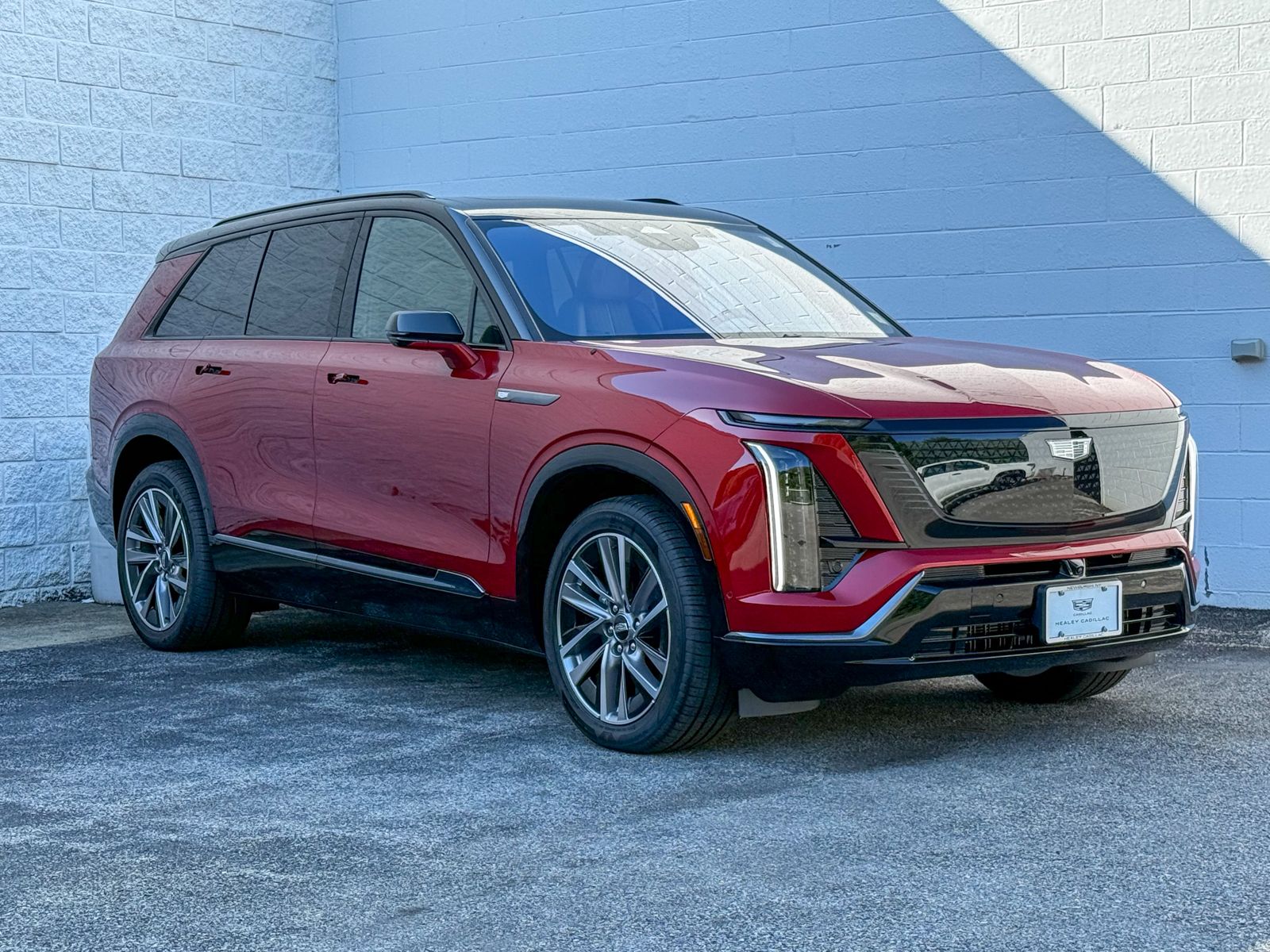 Photo view of 2027 Cadillac VISTIQ in Red