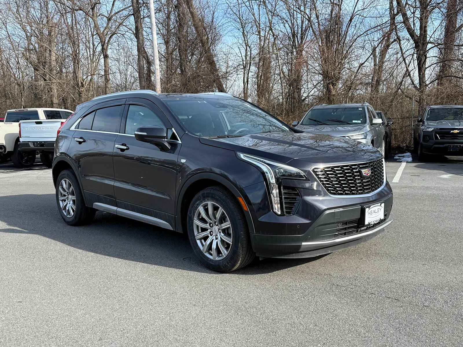 Photo view of 2023 Cadillac XT4 in Gray