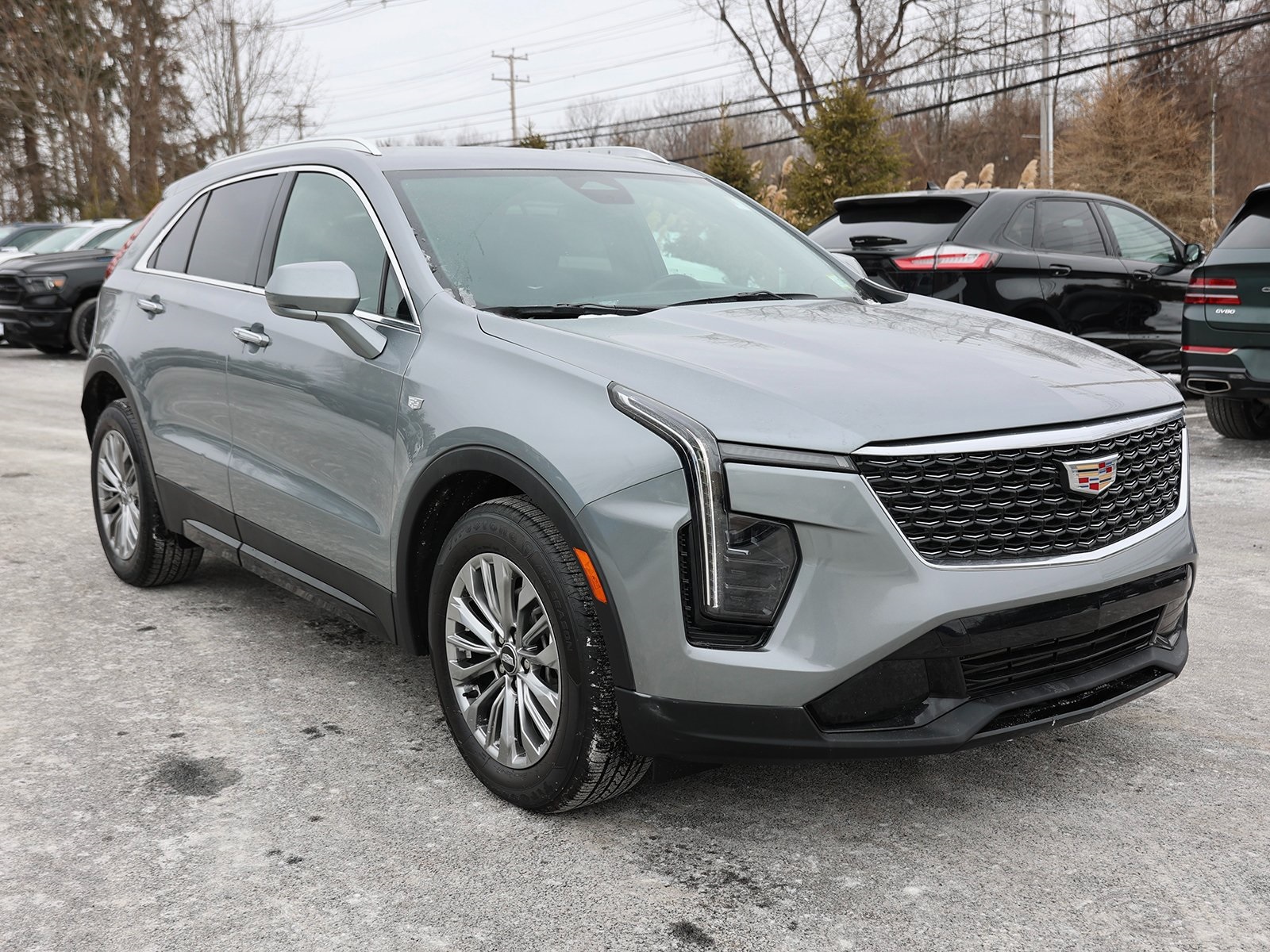 Photo view of 2024 Cadillac XT4 in Gray
