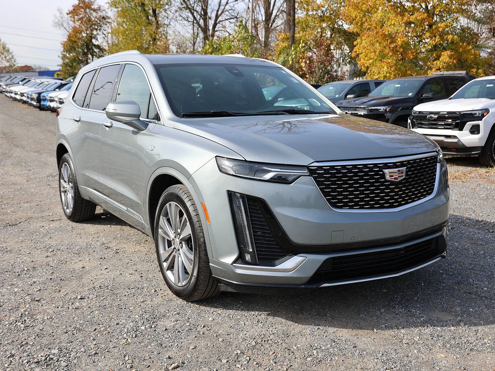Photo view of 2024 Cadillac XT6 in Gray