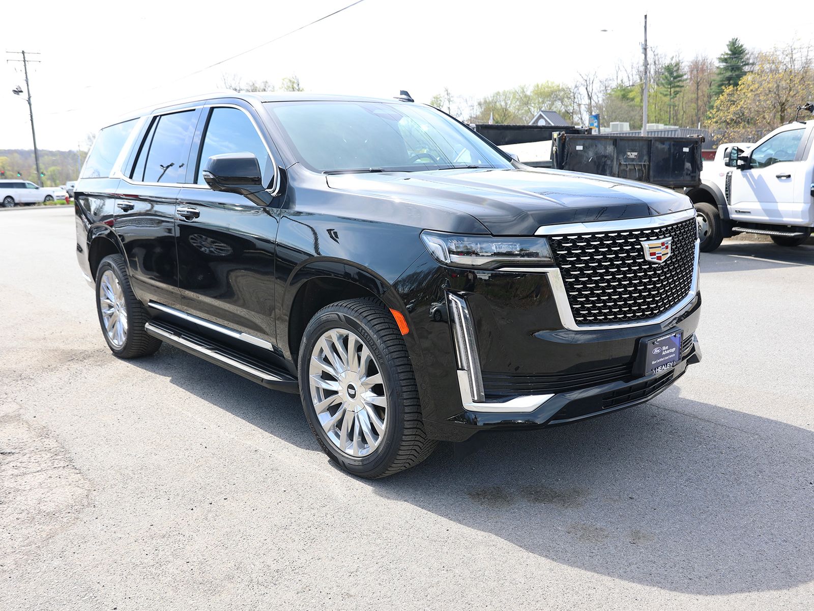 Photo view of 2023 Cadillac Escalade in Black