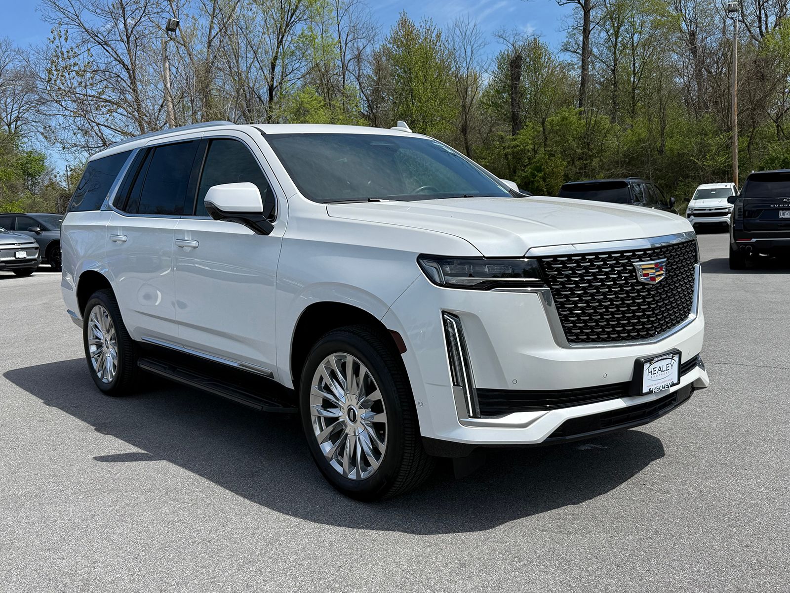 Photo view of 2024 Cadillac Escalade in White