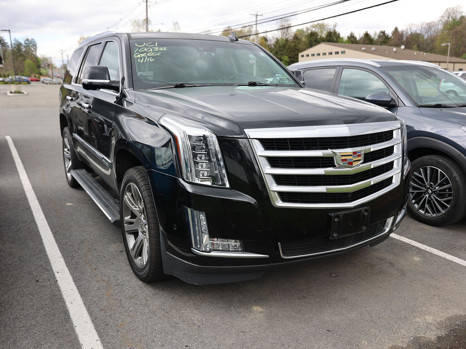 Photo view of 2017 Cadillac Escalade in Black