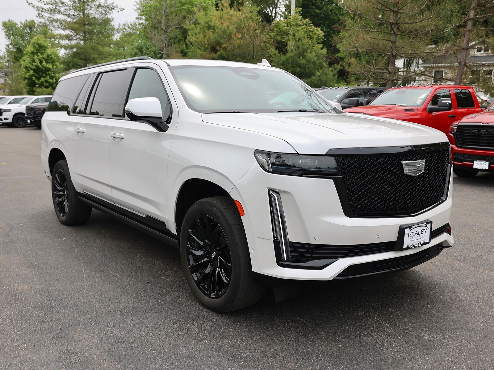 Photo view of 2023 Cadillac Escalade ESV in White