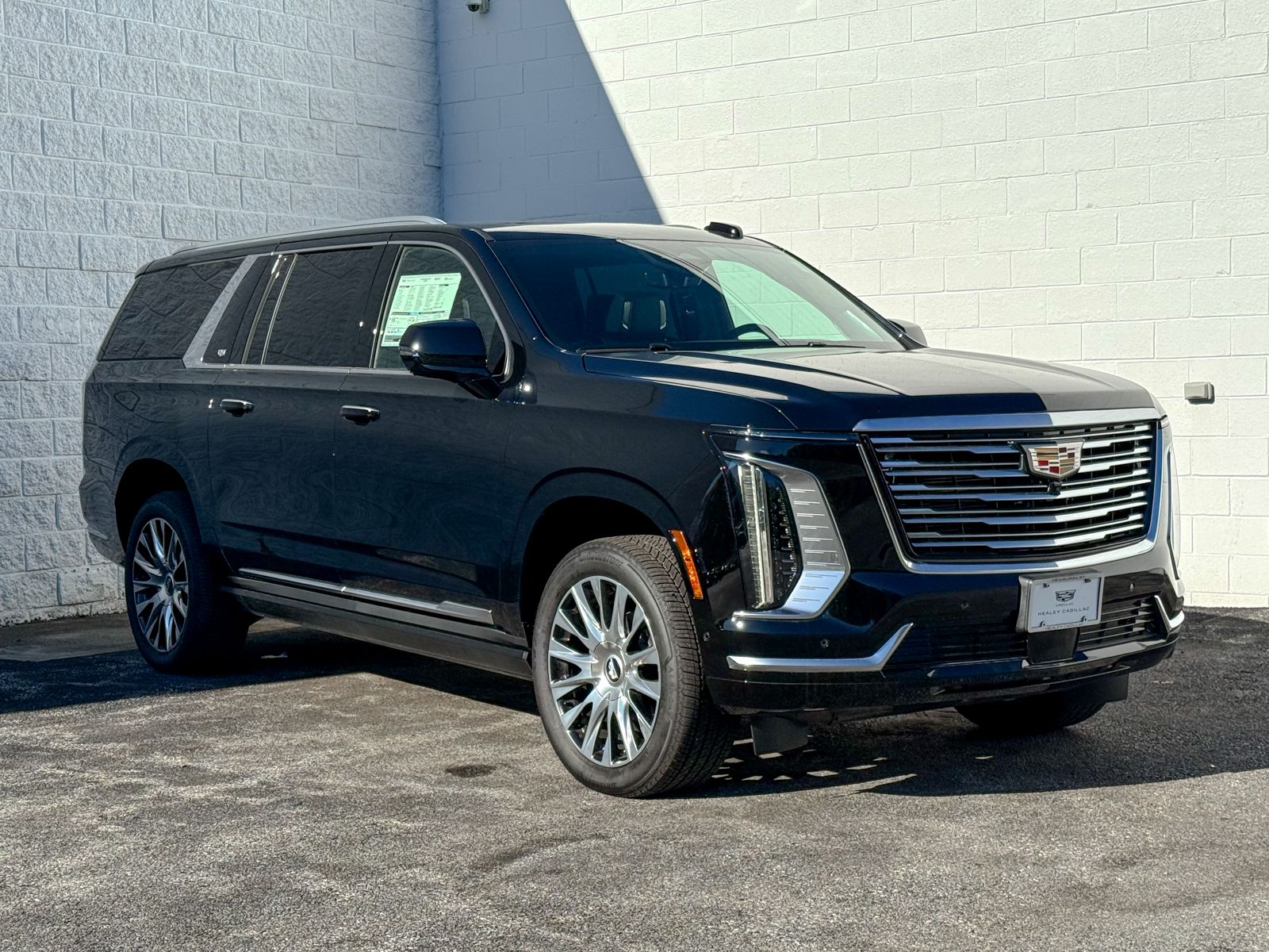 Photo view of 2025 Cadillac Escalade ESV in Black