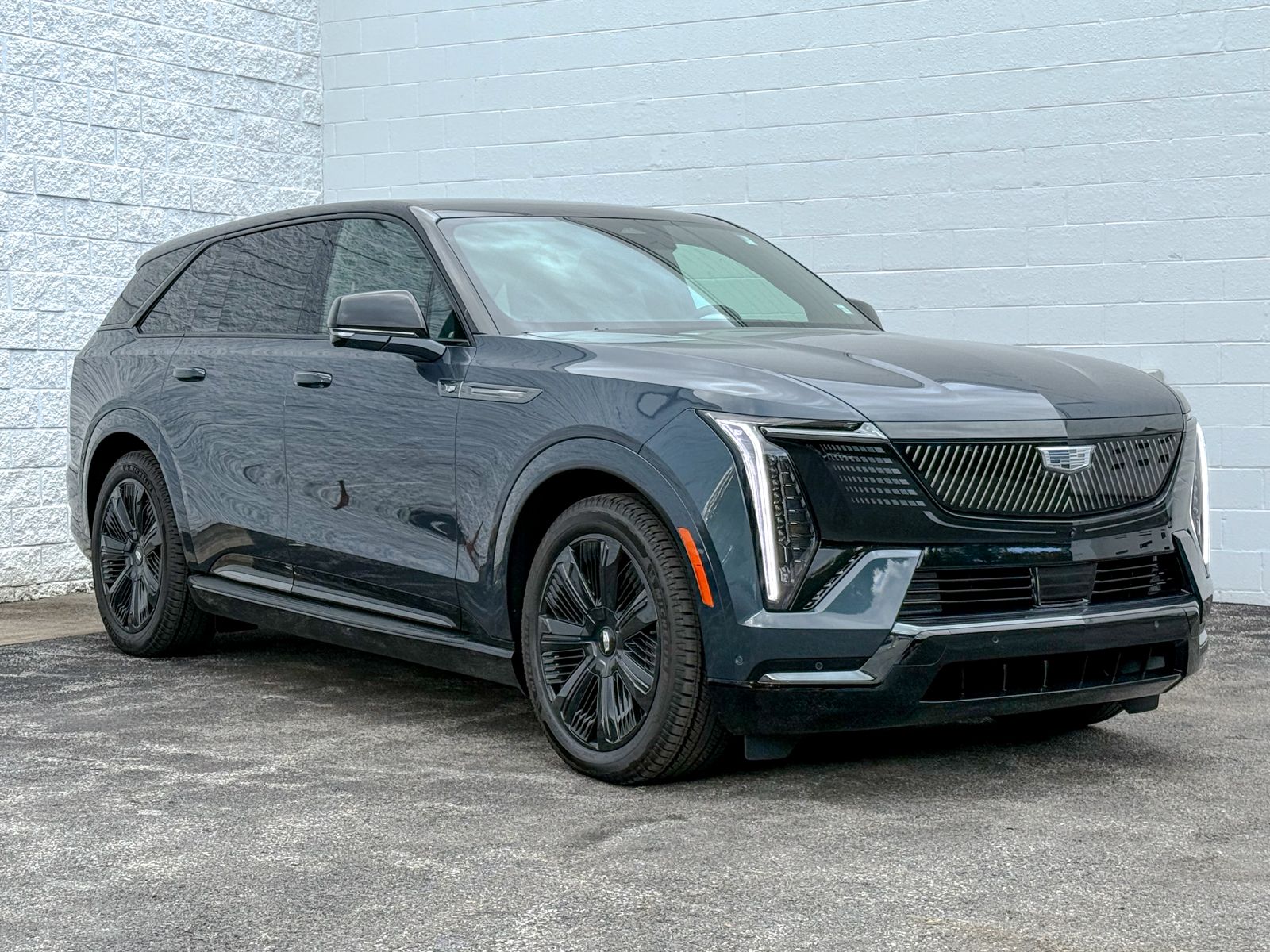 Photo view of 2025 Cadillac Escalade IQ in Blue