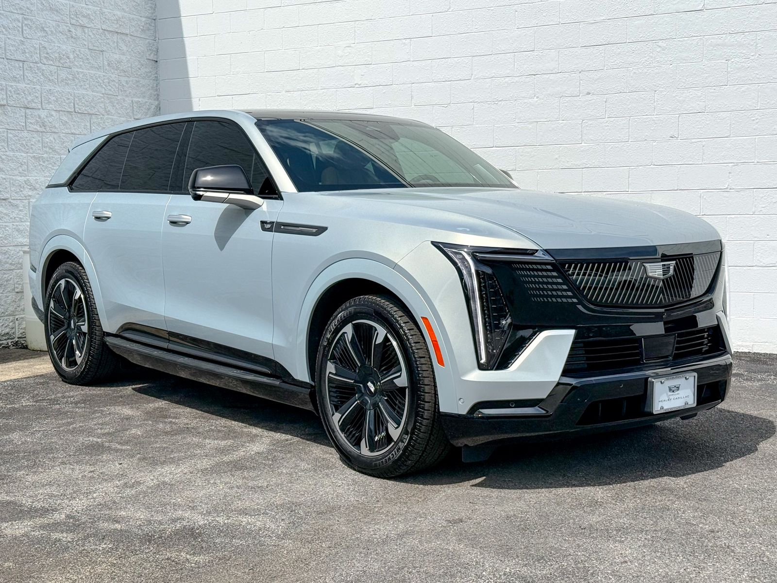 Photo view of 2025 Cadillac Escalade IQ in Red