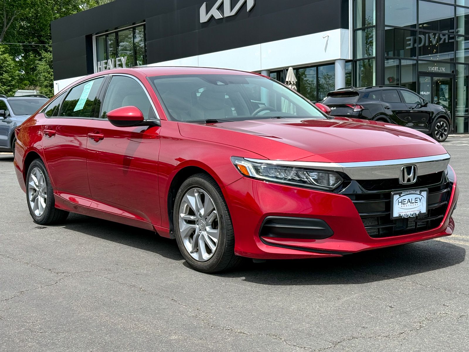 Photo view of 2018 Honda Accord Sedan in Red