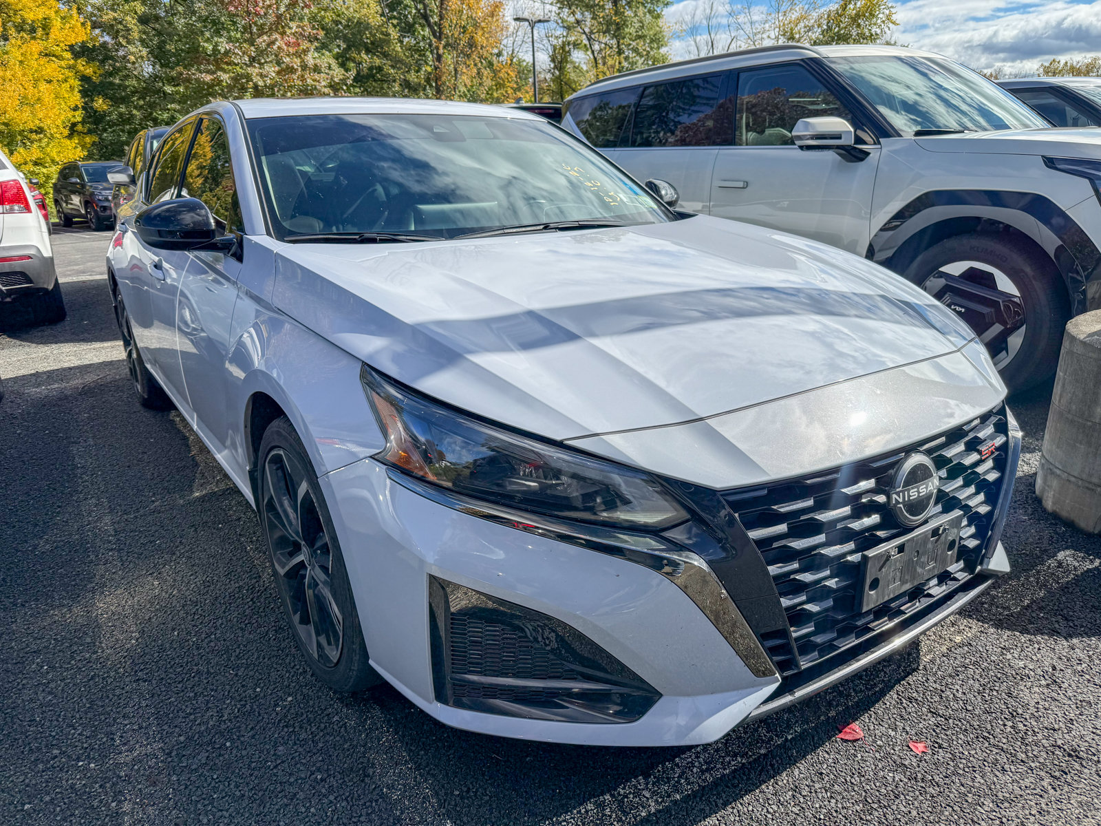 Photo view of 2024 Nissan Altima in Gray