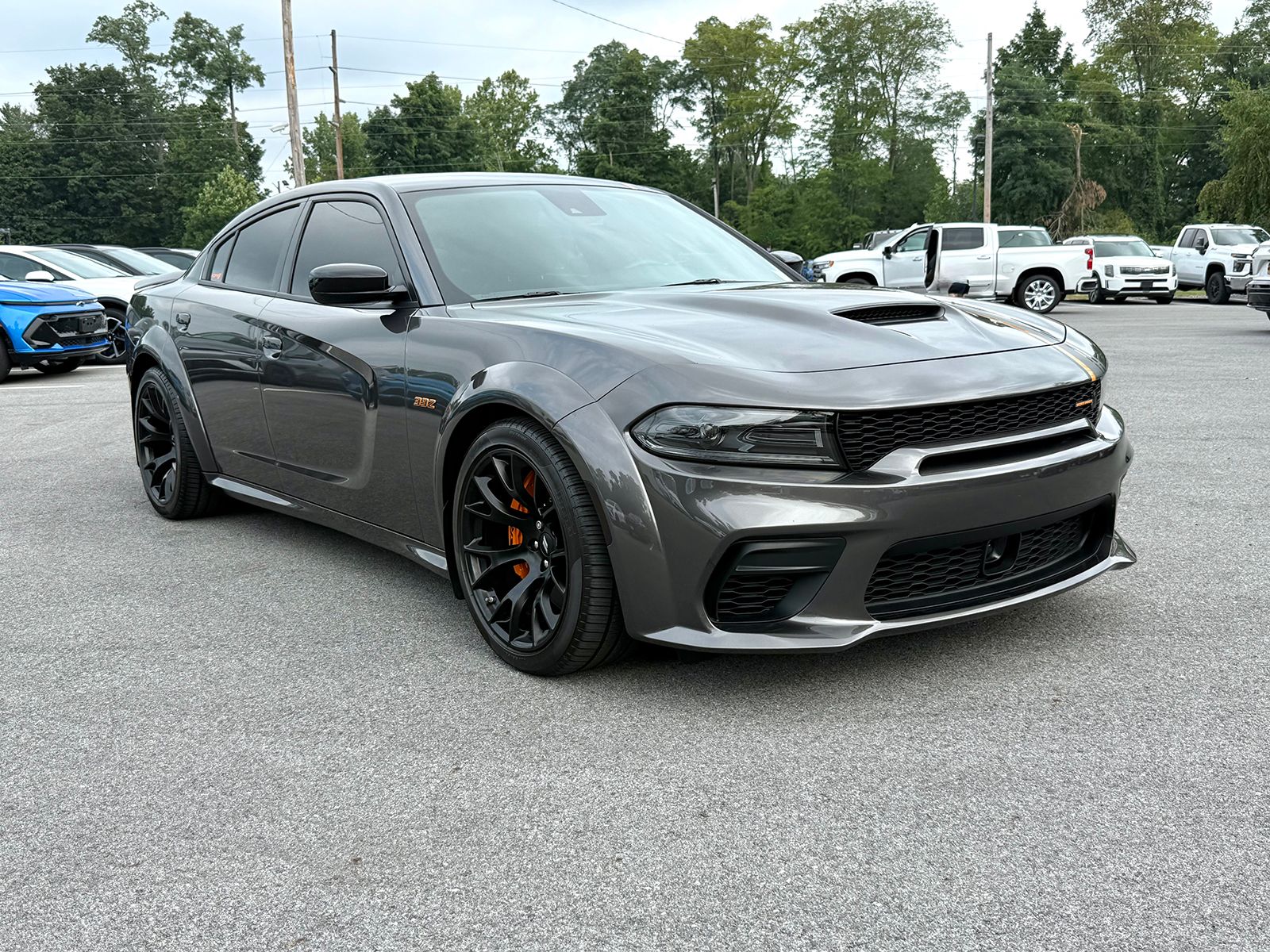 Photo view of 2023 Dodge Charger in Gray